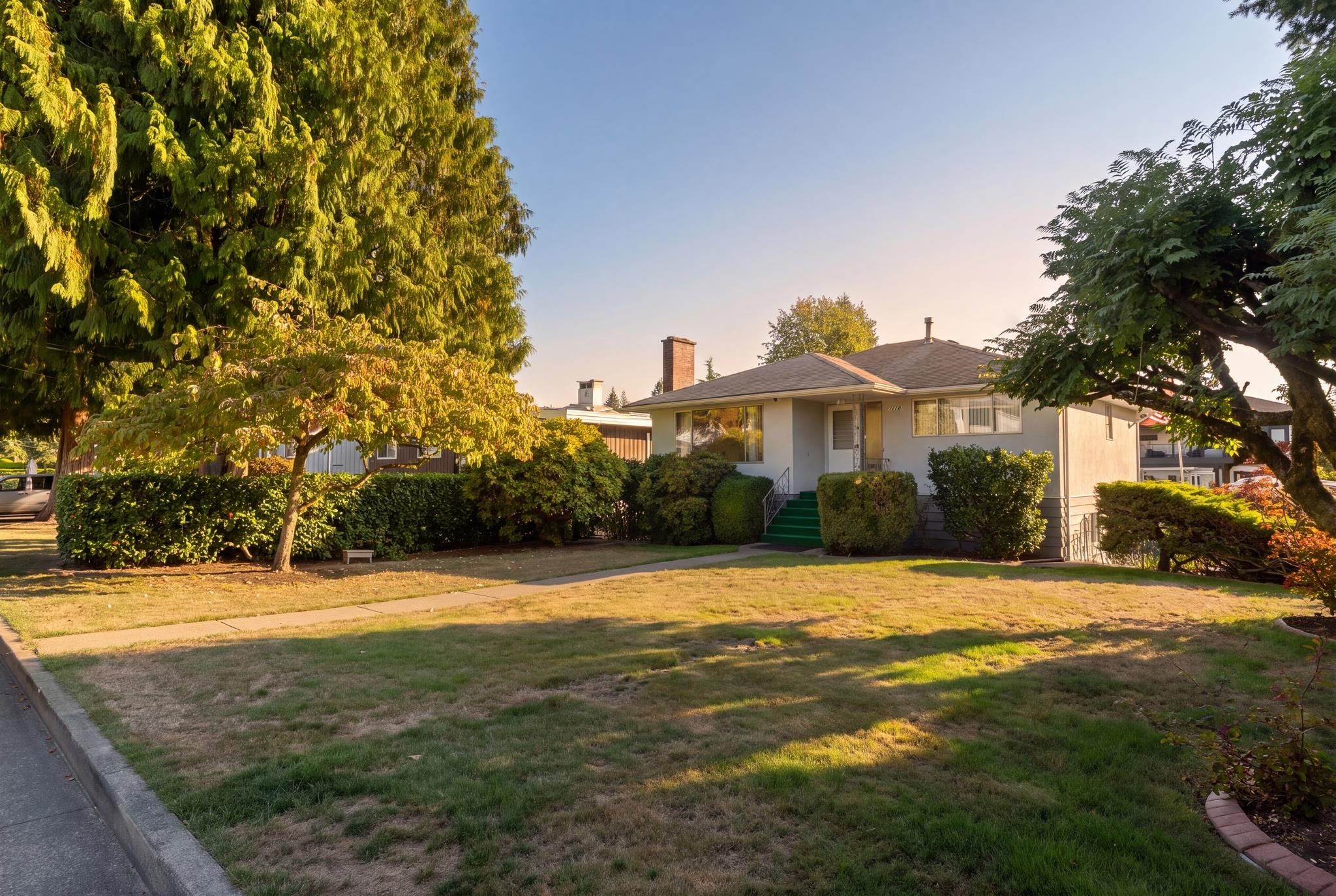 1110 Cottonwood Avenue, Coquitlam, BC