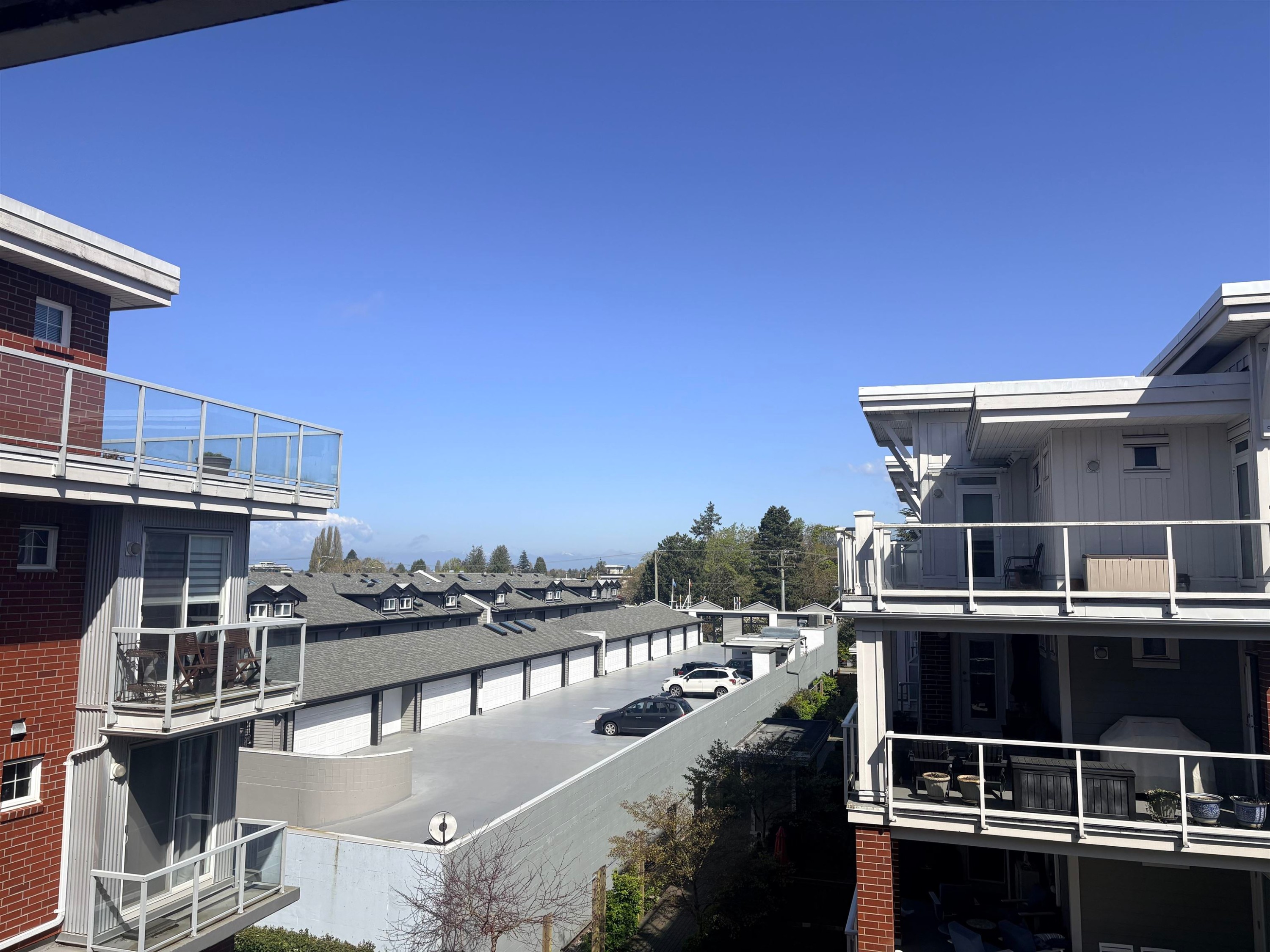 305-4111 Bayview Street, Richmond, BC