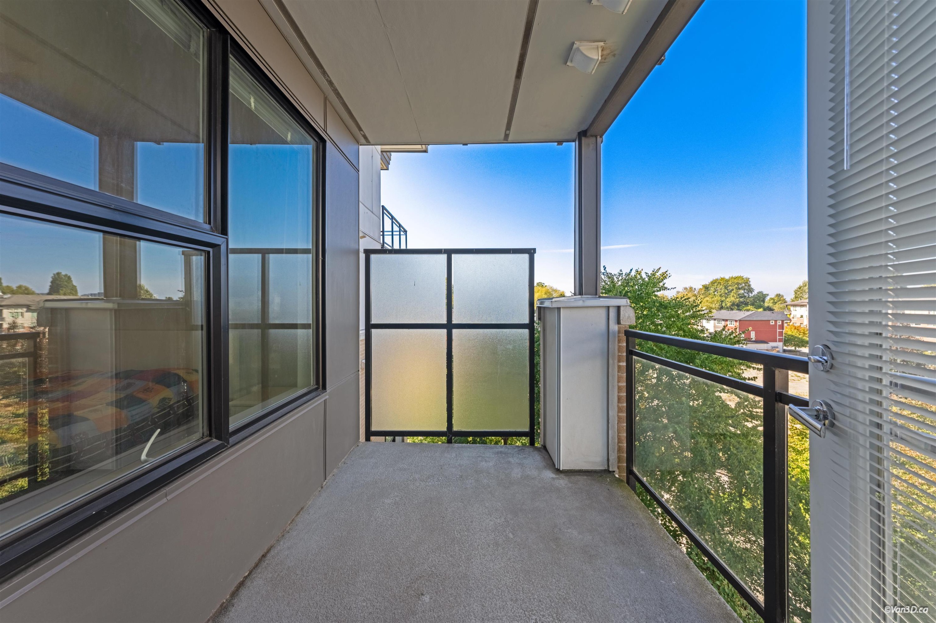 417-9311 Alexandra Road, Richmond, BC