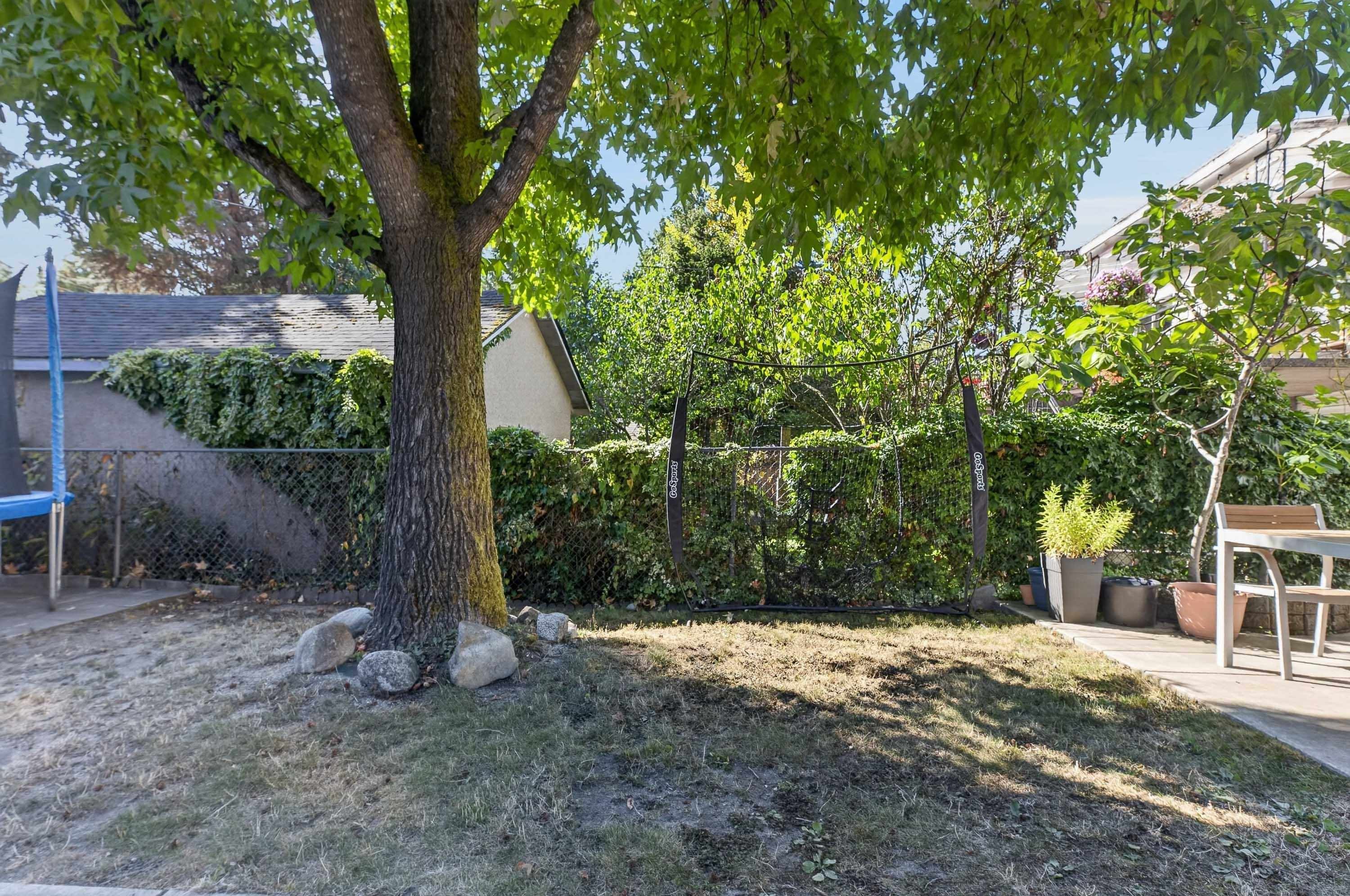 2218 11Th Avenue E, Vancouver, BC