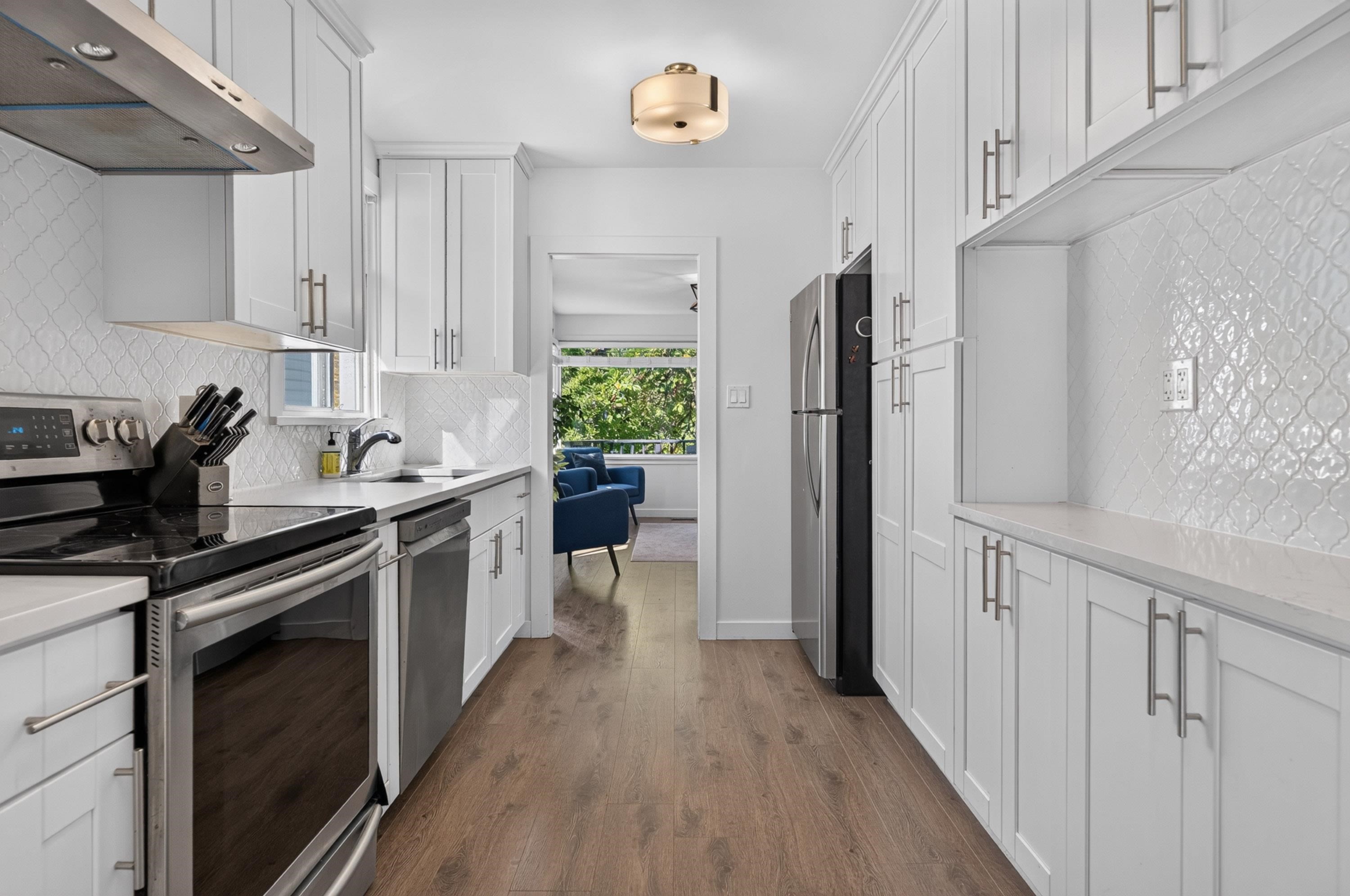 2218 11Th Avenue E, Vancouver, BC