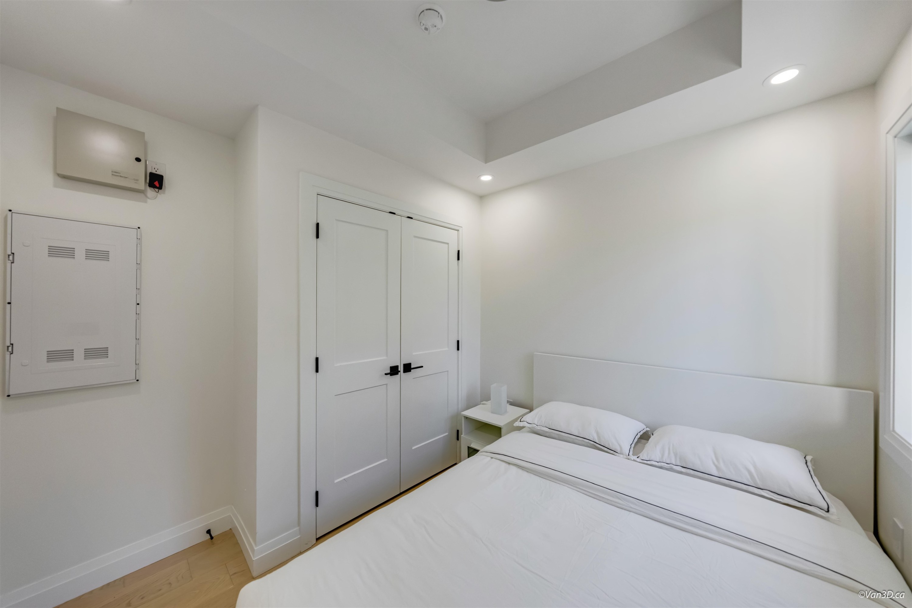 2-683 19Th Avenue W, Vancouver, BC