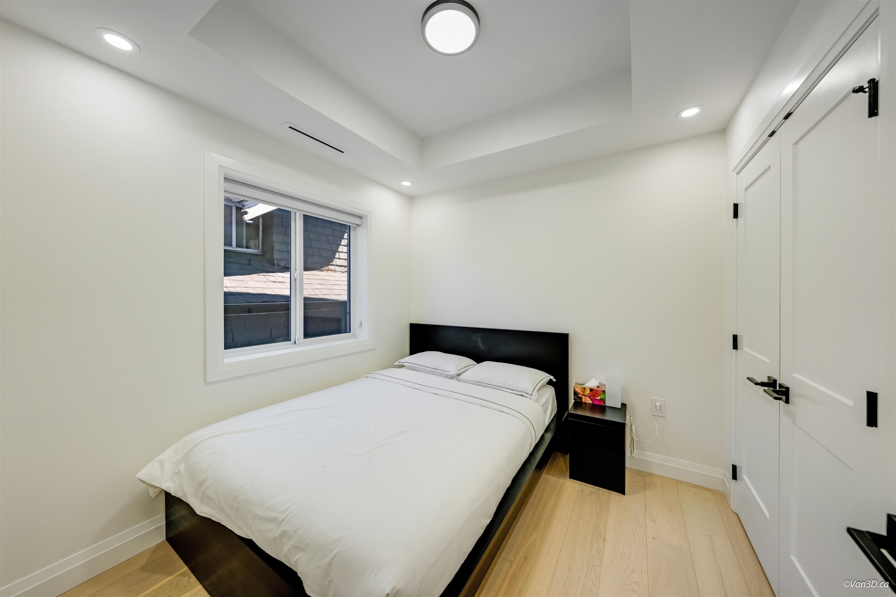 2-683 19Th Avenue W, Vancouver, BC