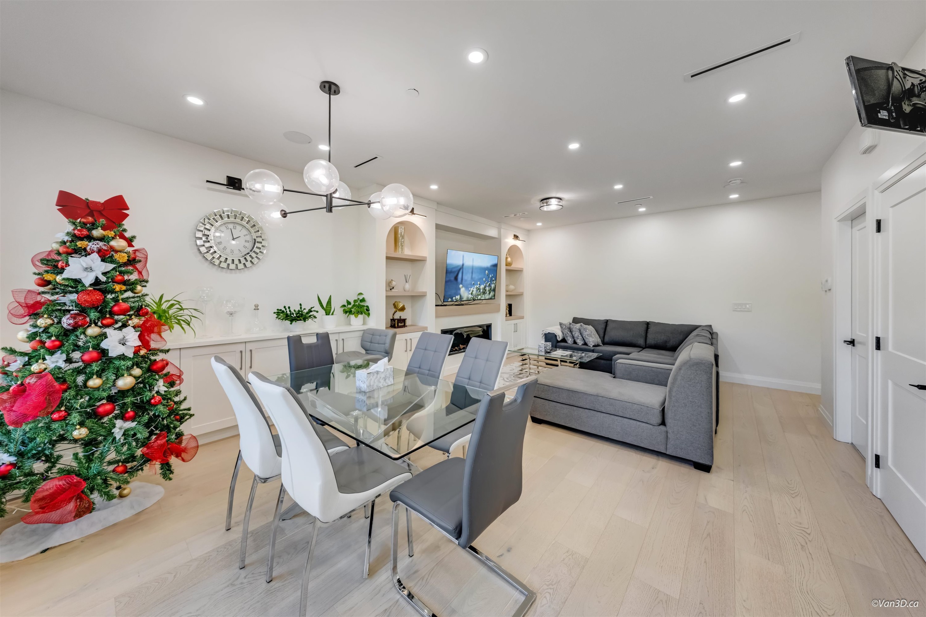 2-683 19Th Avenue W, Vancouver, BC