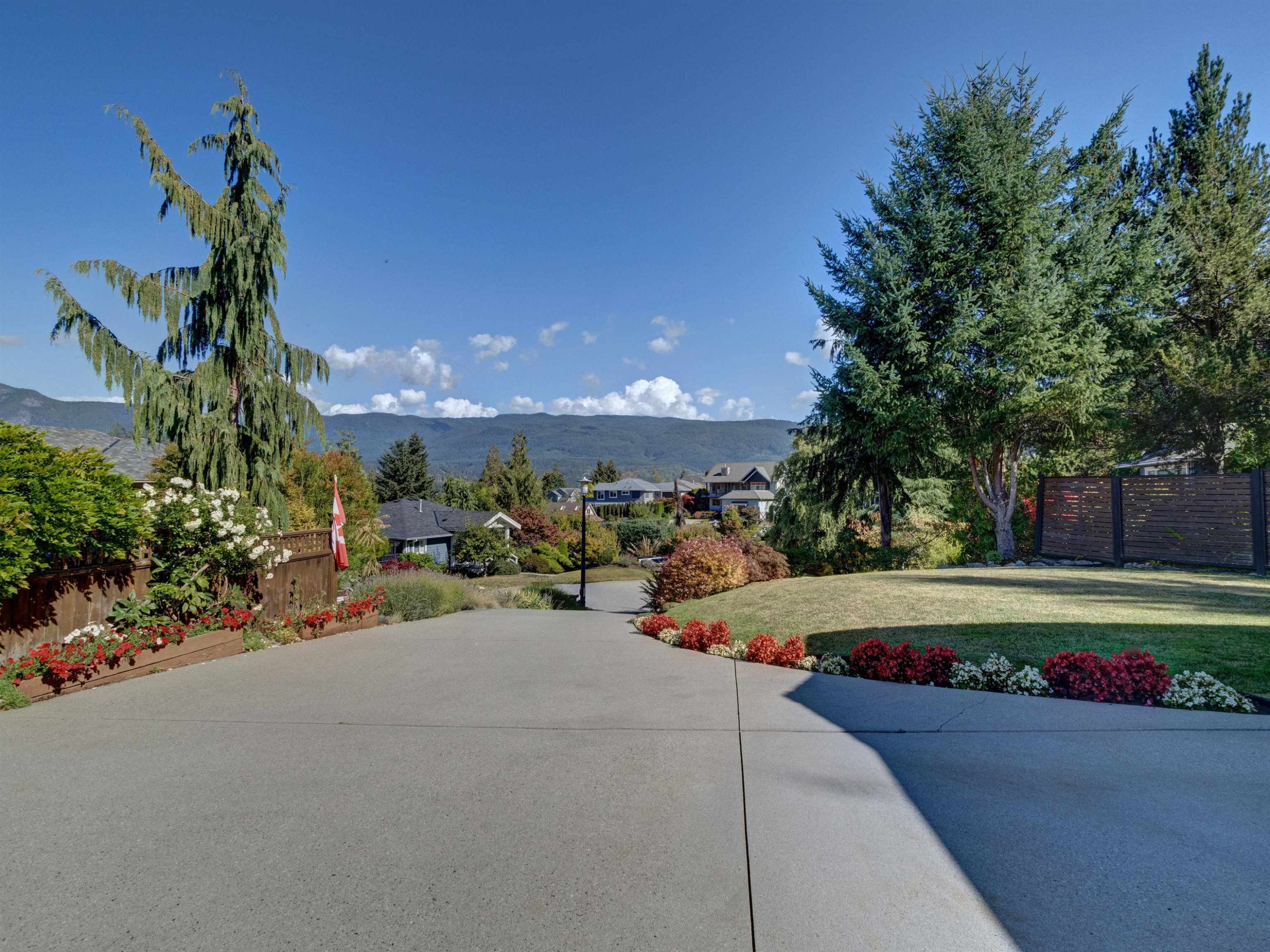 6388 Piper Place, Sechelt, BC