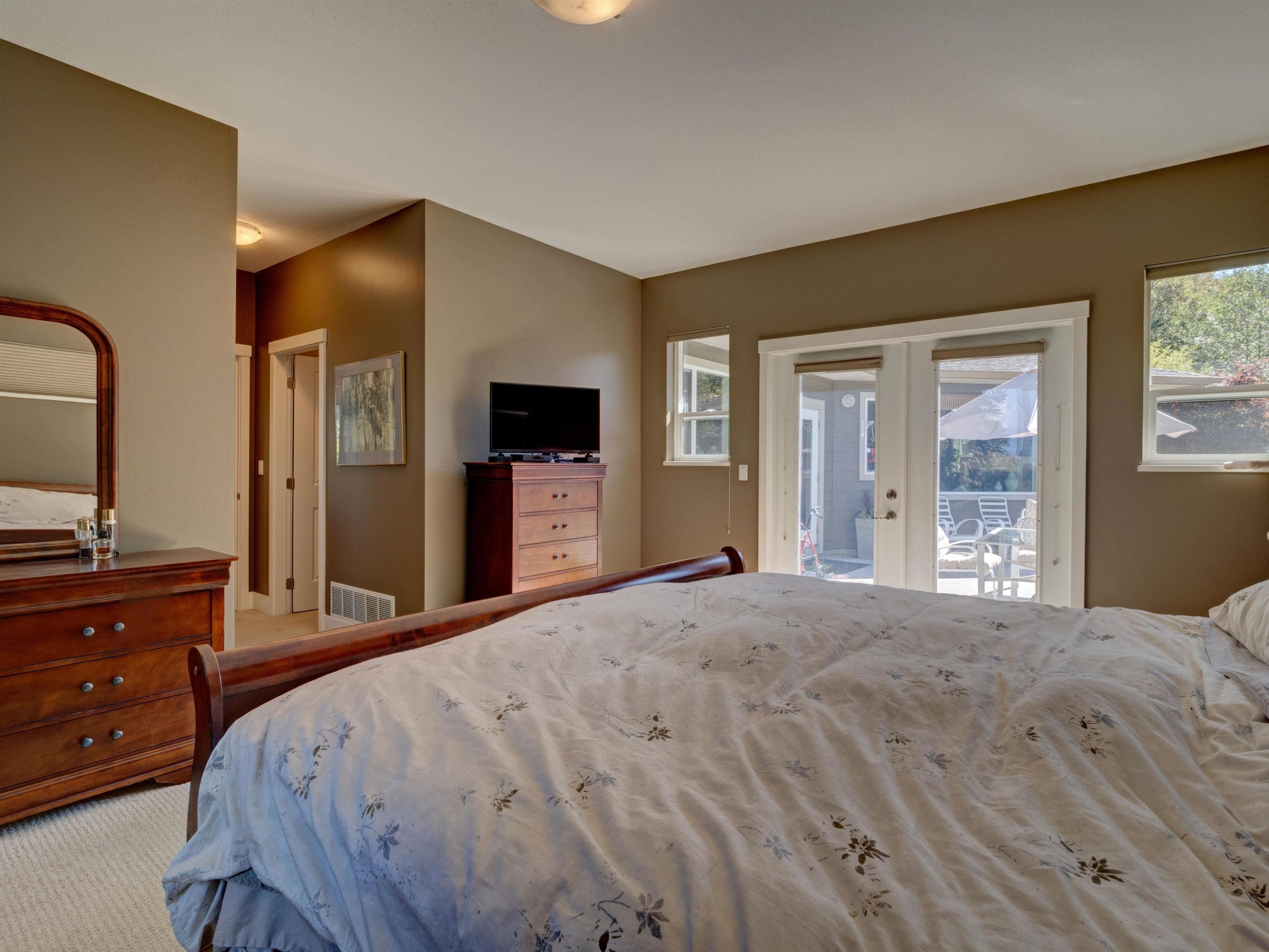 6388 Piper Place, Sechelt, BC