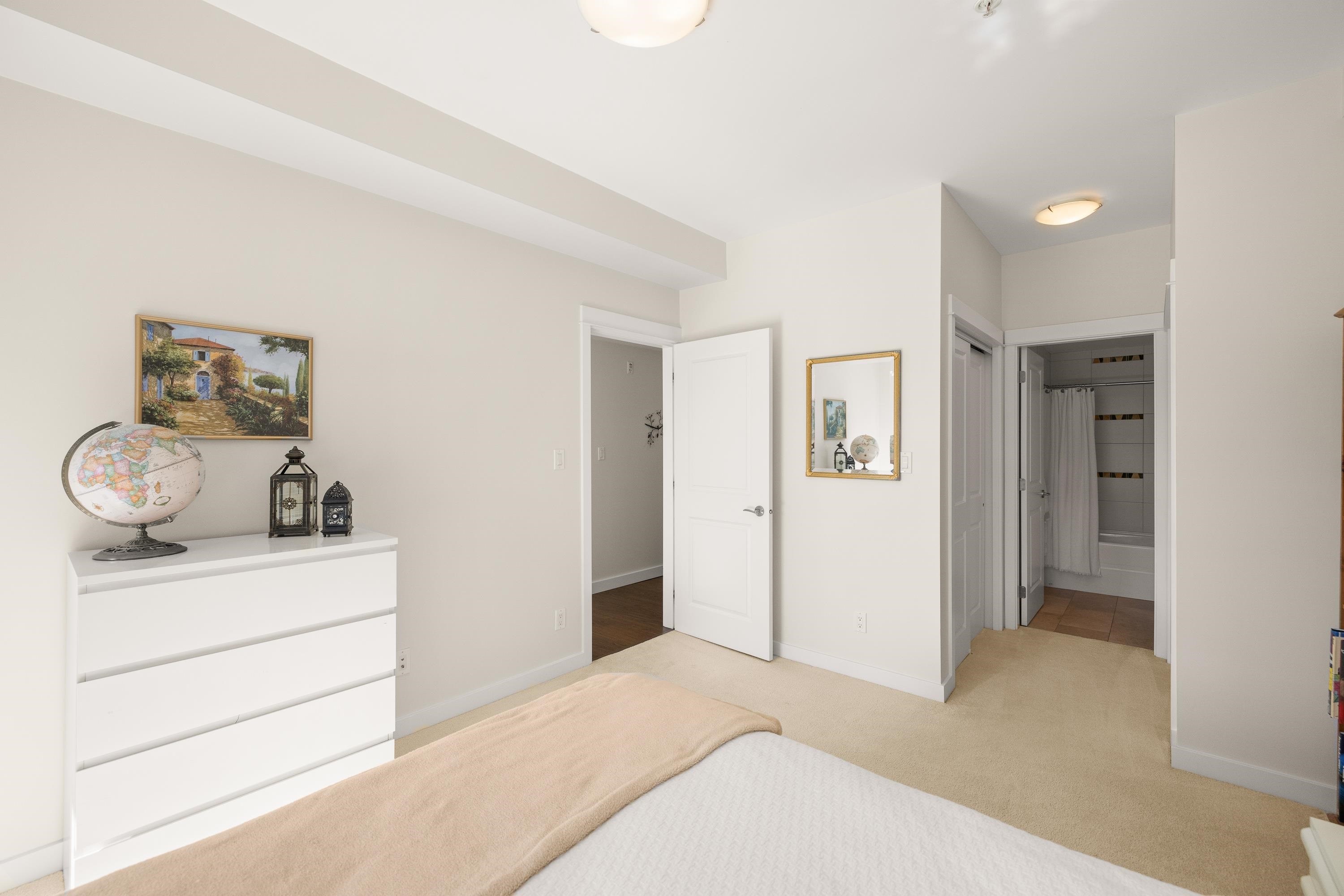 311-5099 Springs Boulevard, Delta, BC