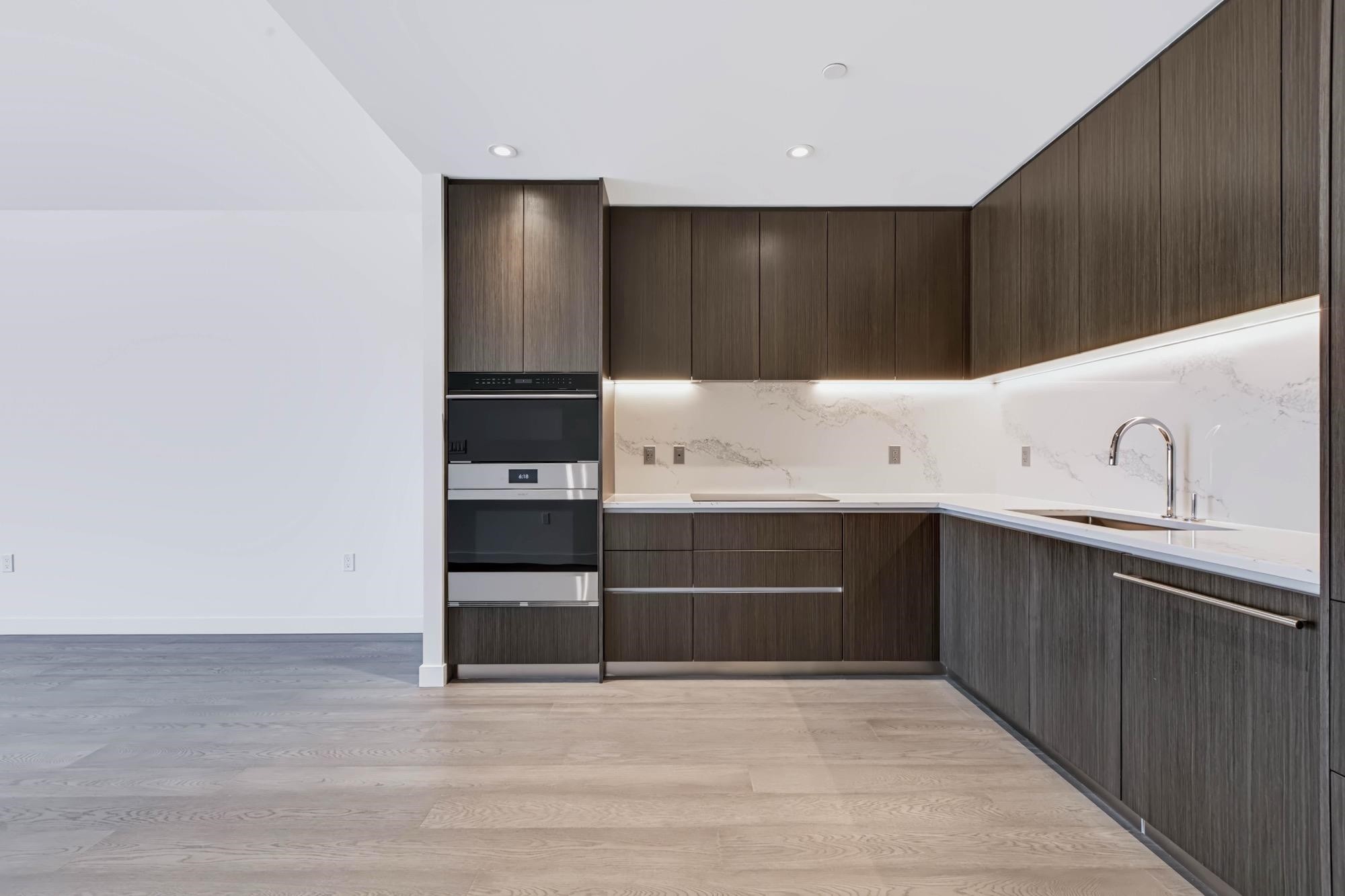 704-777 Harbour Way, Vancouver, BC