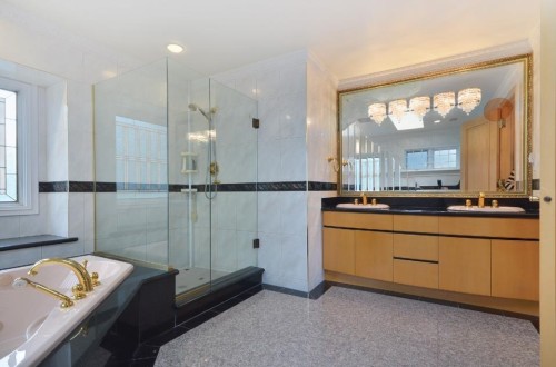 2208 34Th Avenue W, Vancouver, BC 