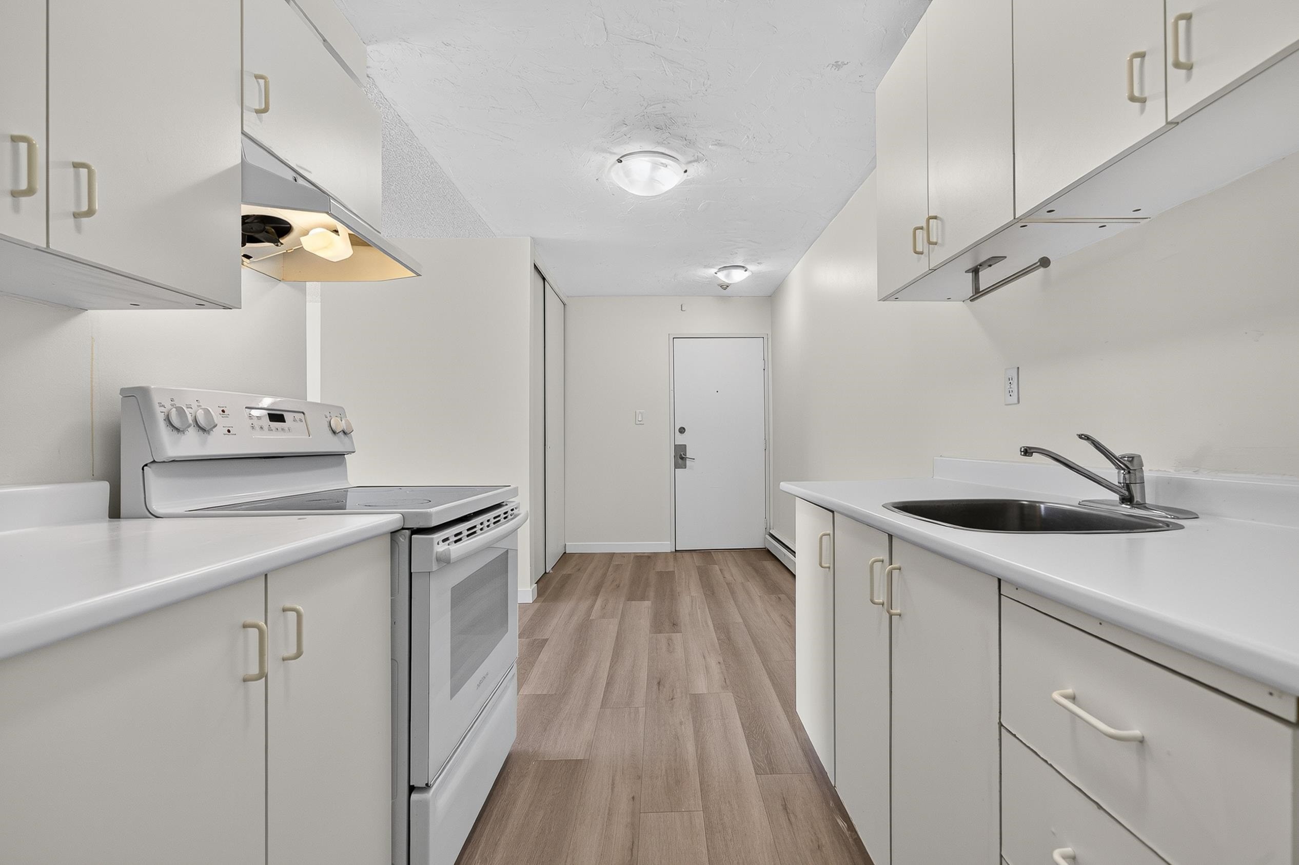 203-7220 Lindsay Road, Richmond, BC
