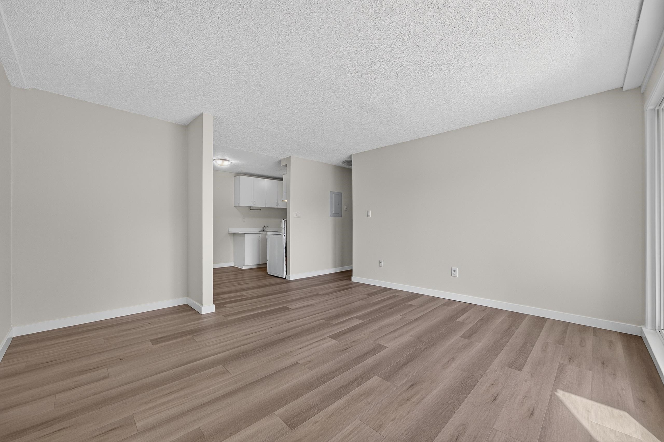 203-7220 Lindsay Road, Richmond, BC