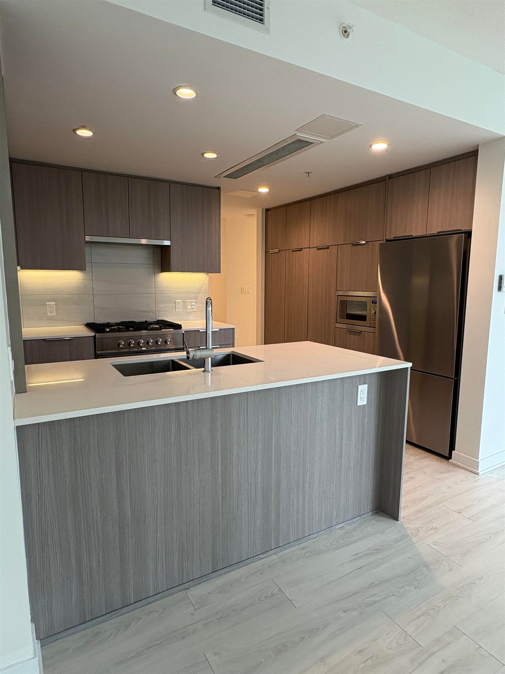 501-1401 Hunter Street, North Vancouver, BC