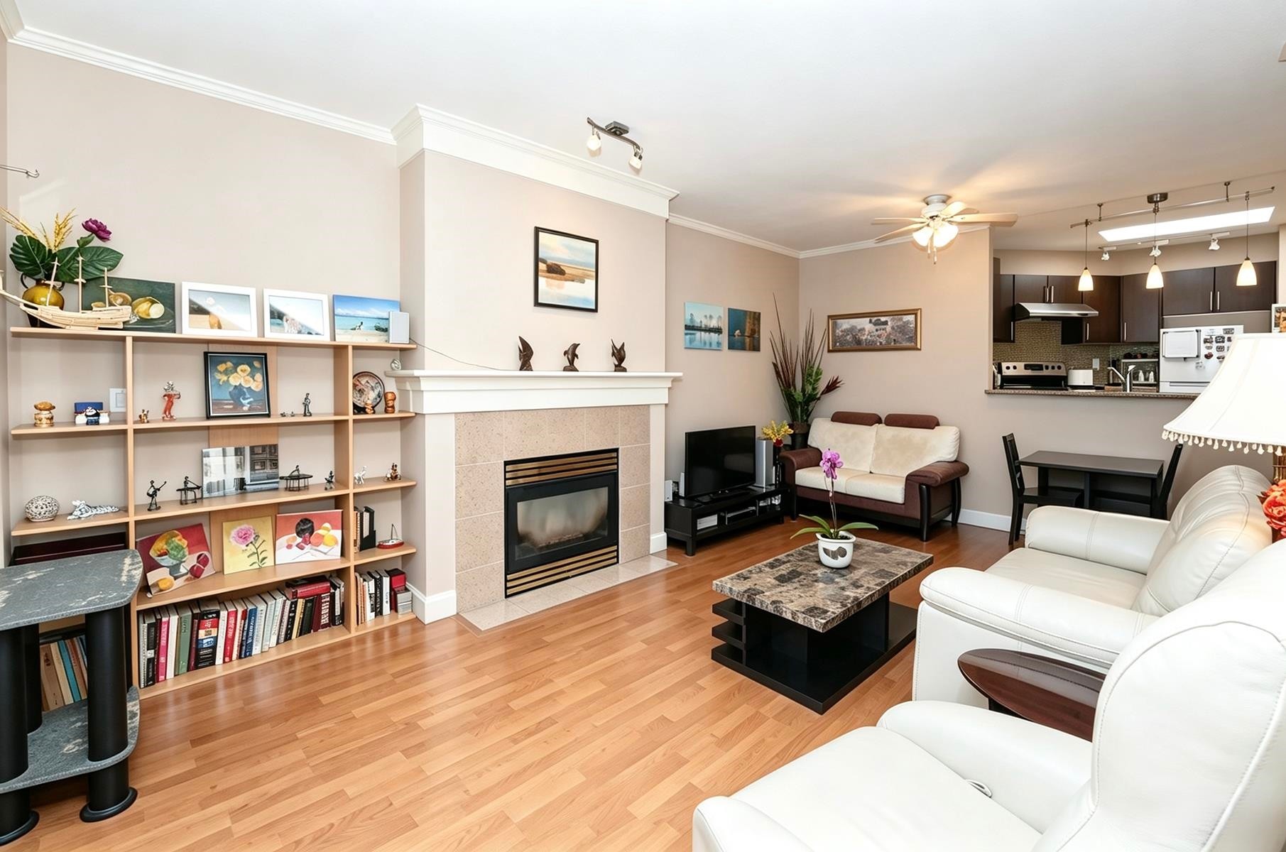 305-3615 17Th Avenue W, Vancouver, BC