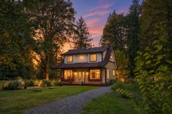 12121 264 Street Maple Ridge, BC V2W 1P1