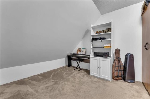 3295 Mountain Highway, North Vancouver, BC 