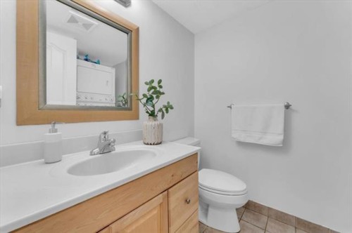 3295 Mountain Highway, North Vancouver, BC 