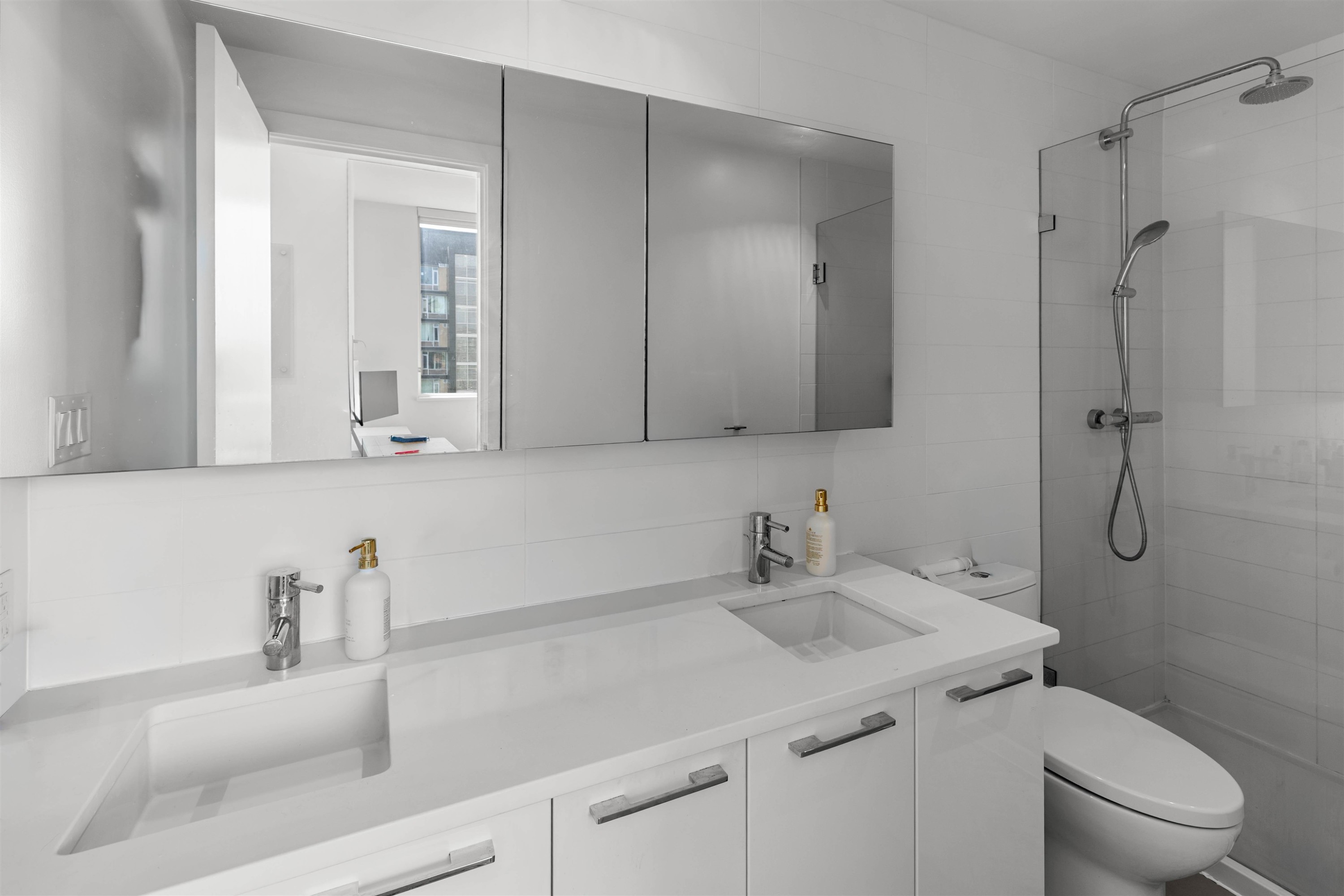 1001-108 1St Avenue E, Vancouver, BC