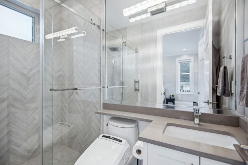 2931 39Th Avenue W, Vancouver, BC 