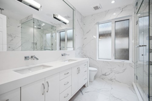 2931 39Th Avenue W, Vancouver, BC 