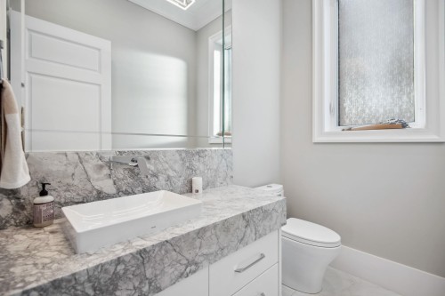 2931 39Th Avenue W, Vancouver, BC 