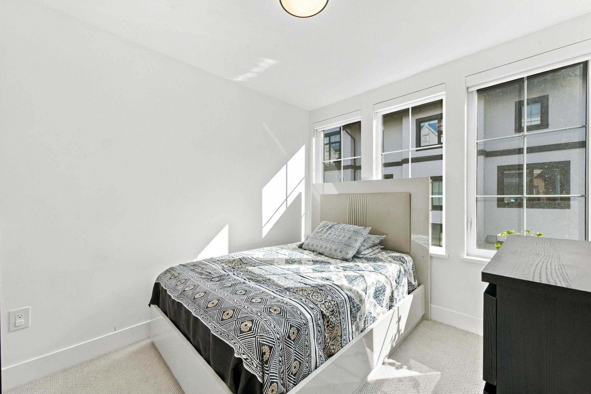 135-2070 Curling Road, North Vancouver, BC