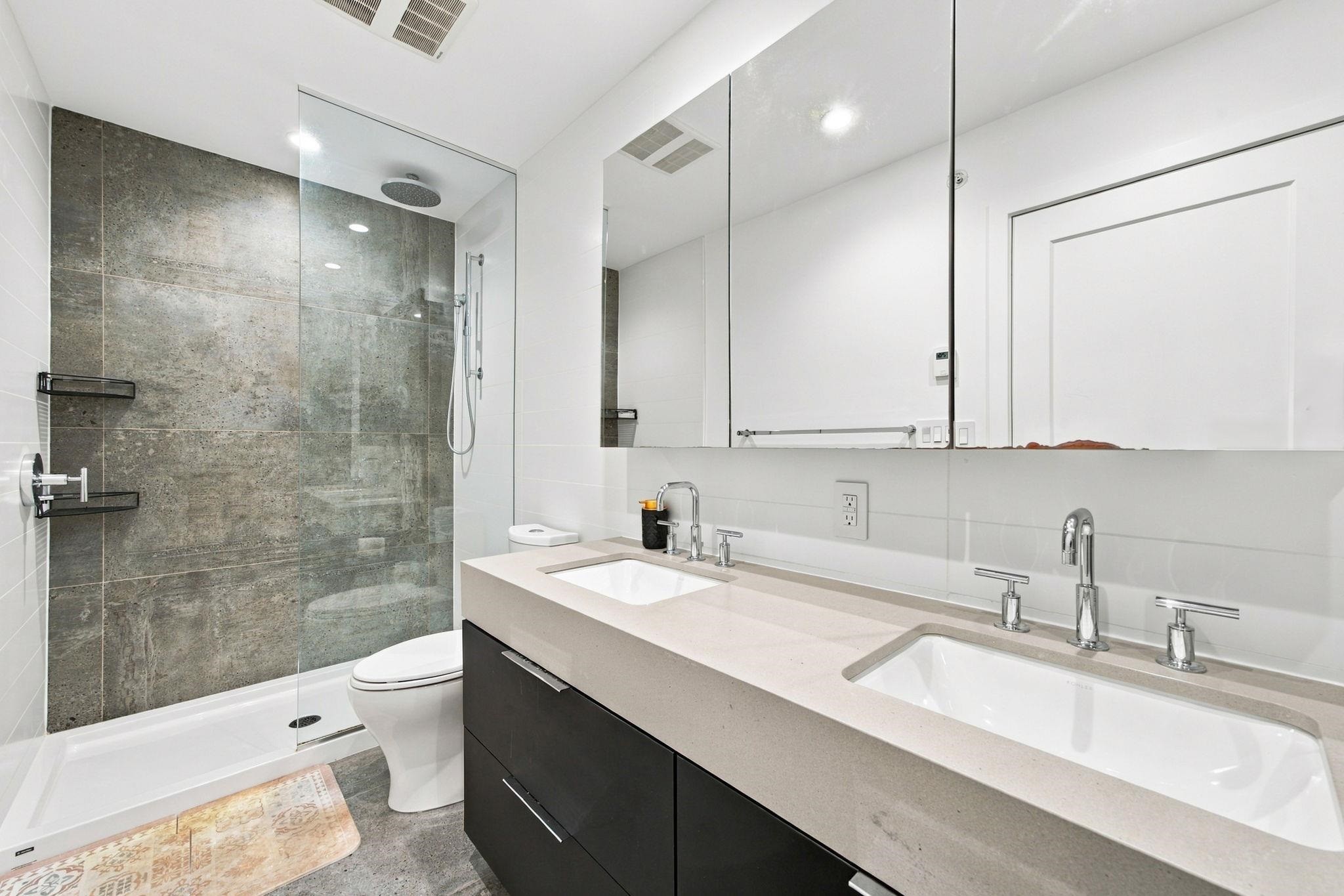135-2070 Curling Road, North Vancouver, BC