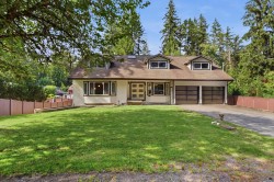 23257 Dogwood Avenue Maple Ridge, BC V2X 4S4