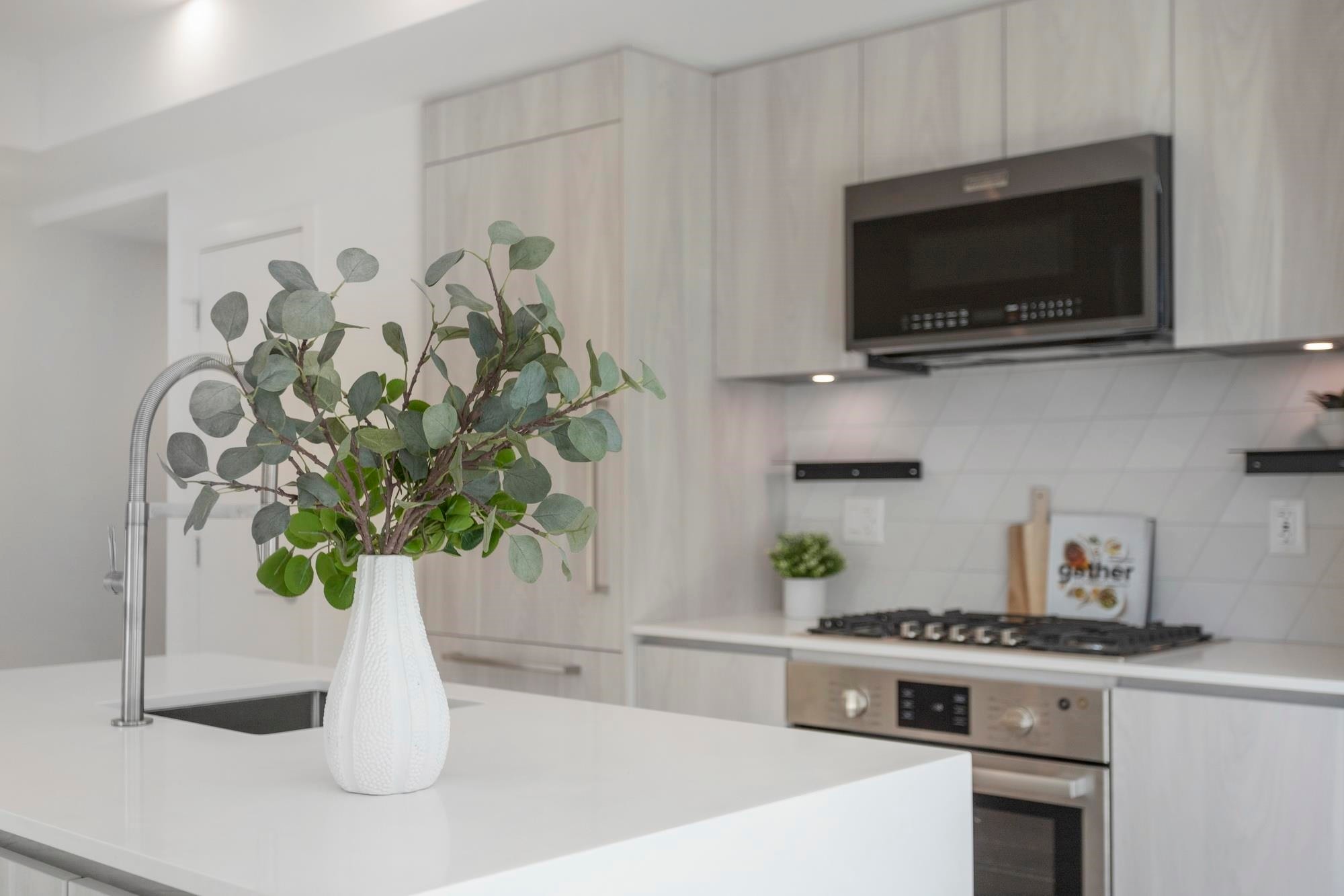 204-3264 Vanness Avenue, Vancouver, BC