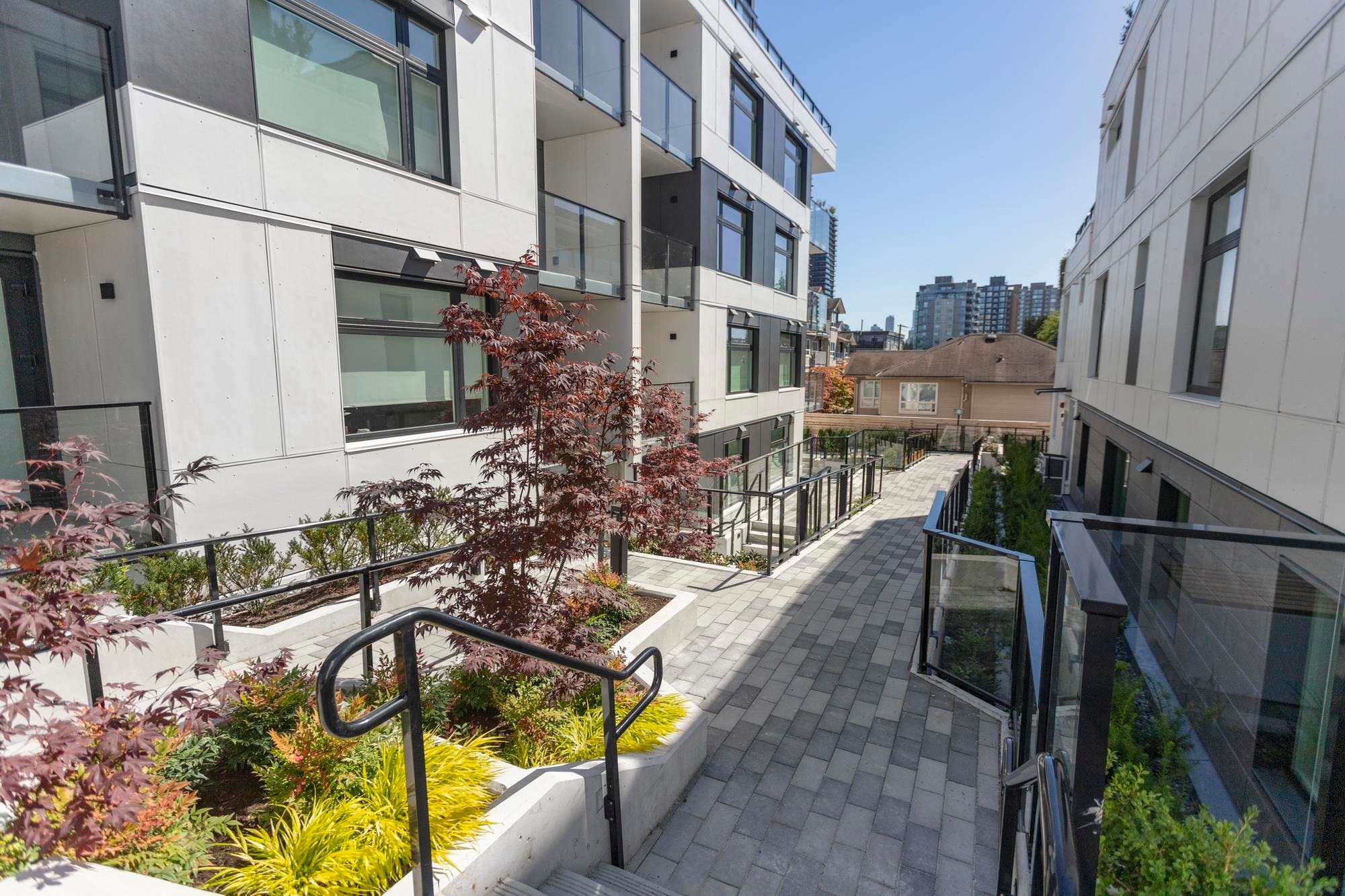 204-3264 Vanness Avenue, Vancouver, BC