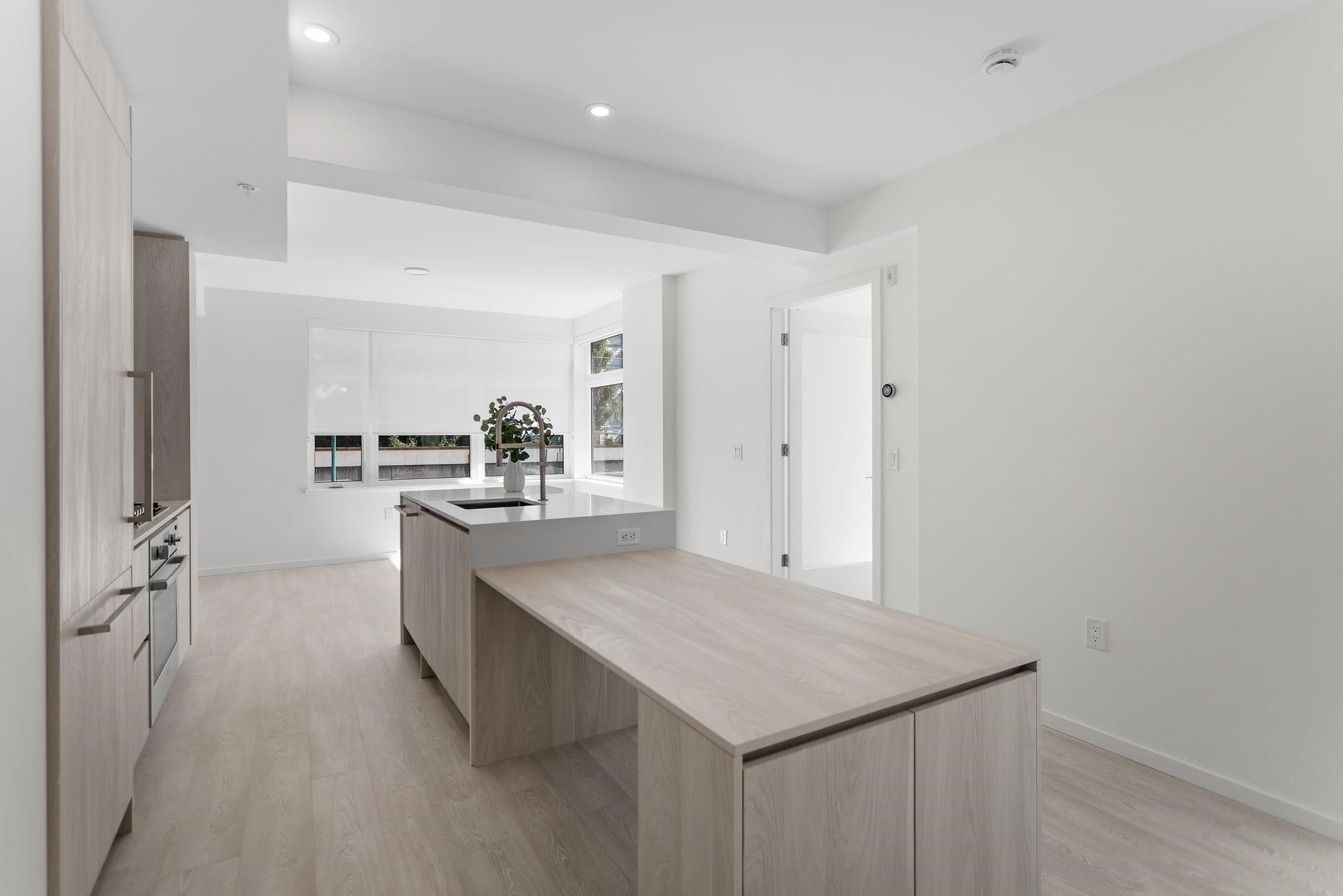 204-3264 Vanness Avenue, Vancouver, BC