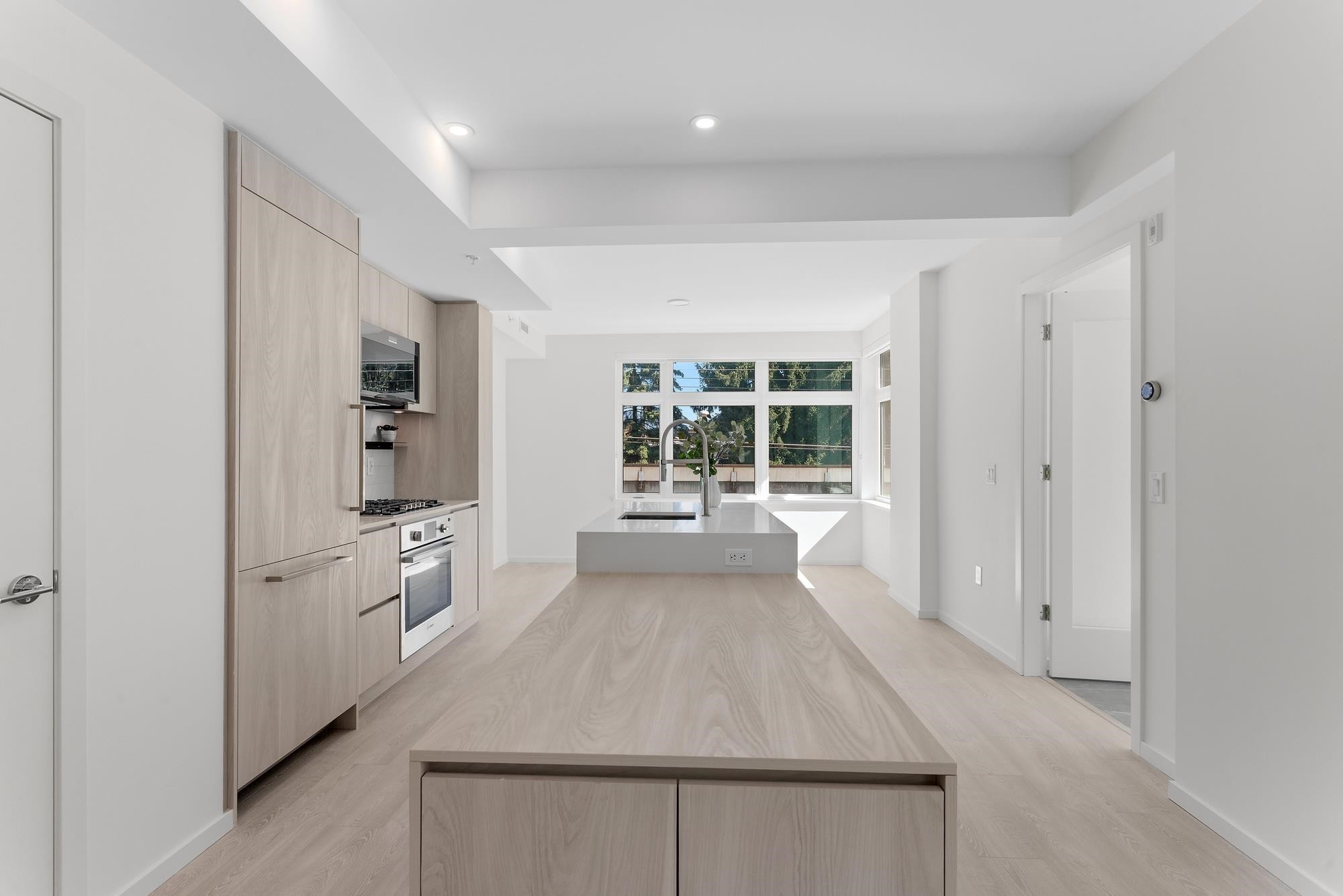 204-3264 Vanness Avenue, Vancouver, BC