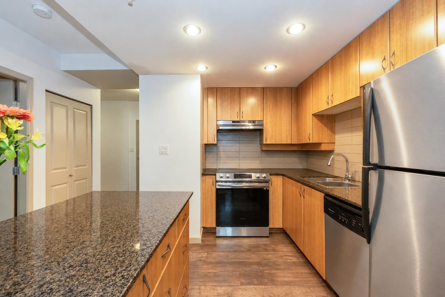101-9262 University Crescent, Burnaby, BC