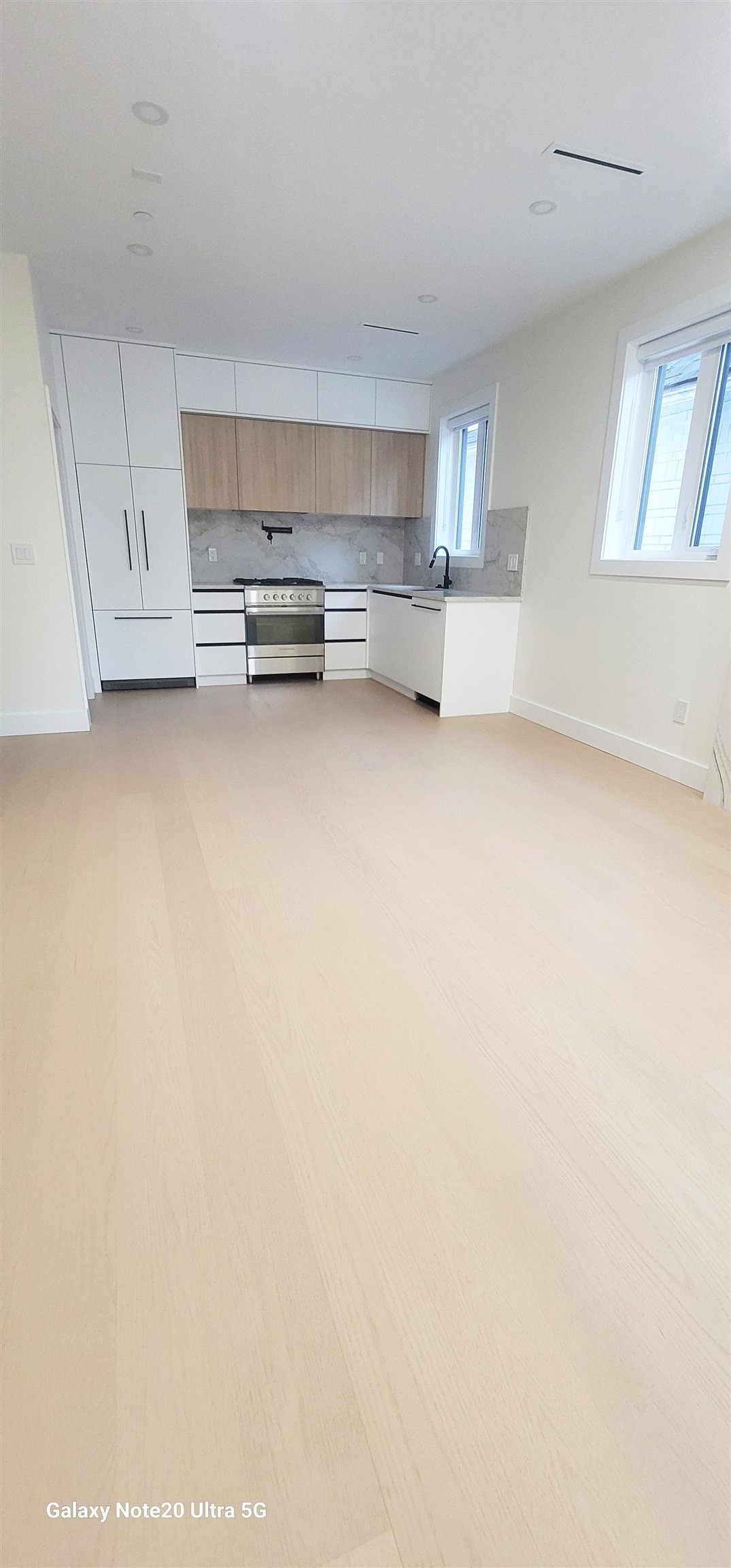 1-2741 Grant Street, Vancouver, BC