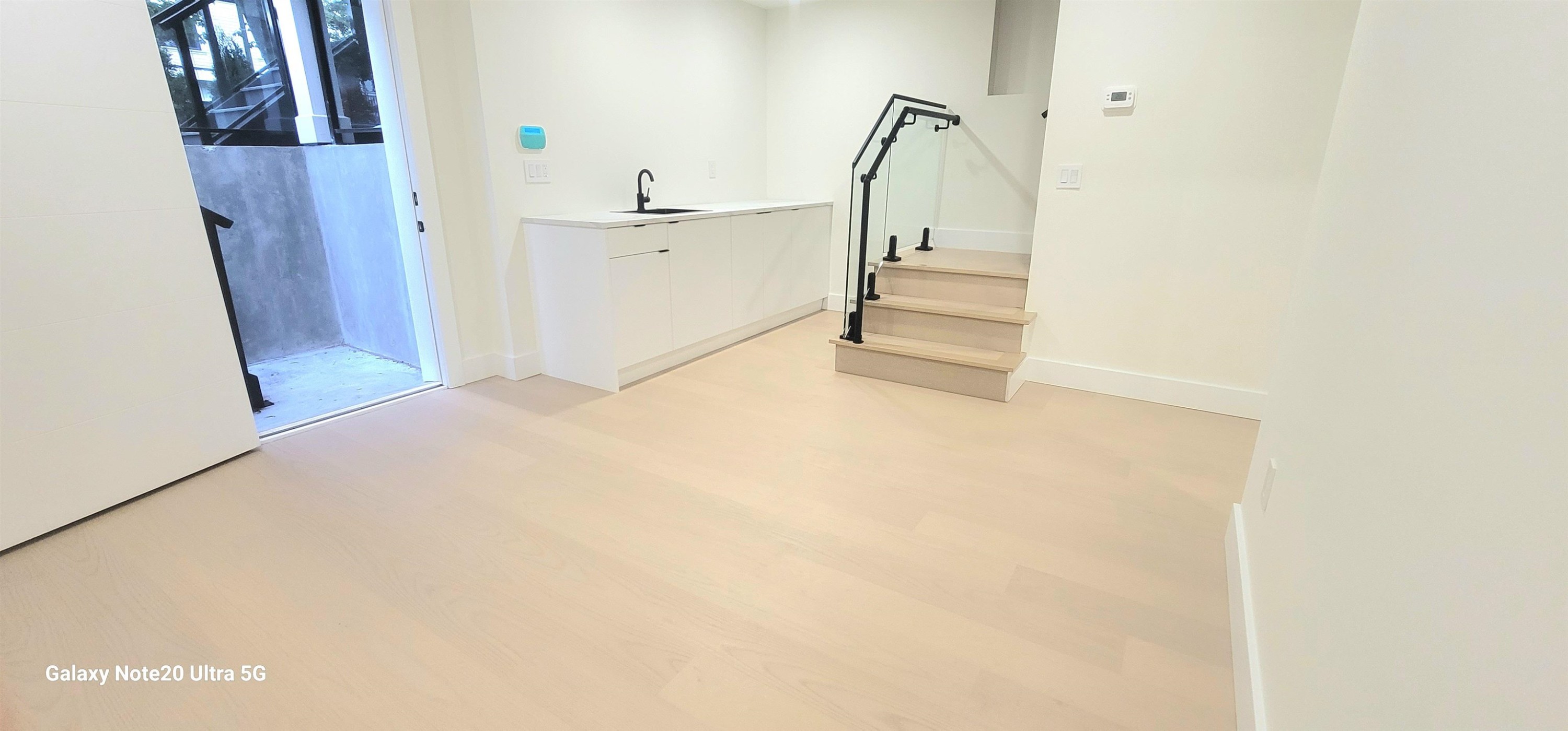 1-2741 Grant Street, Vancouver, BC