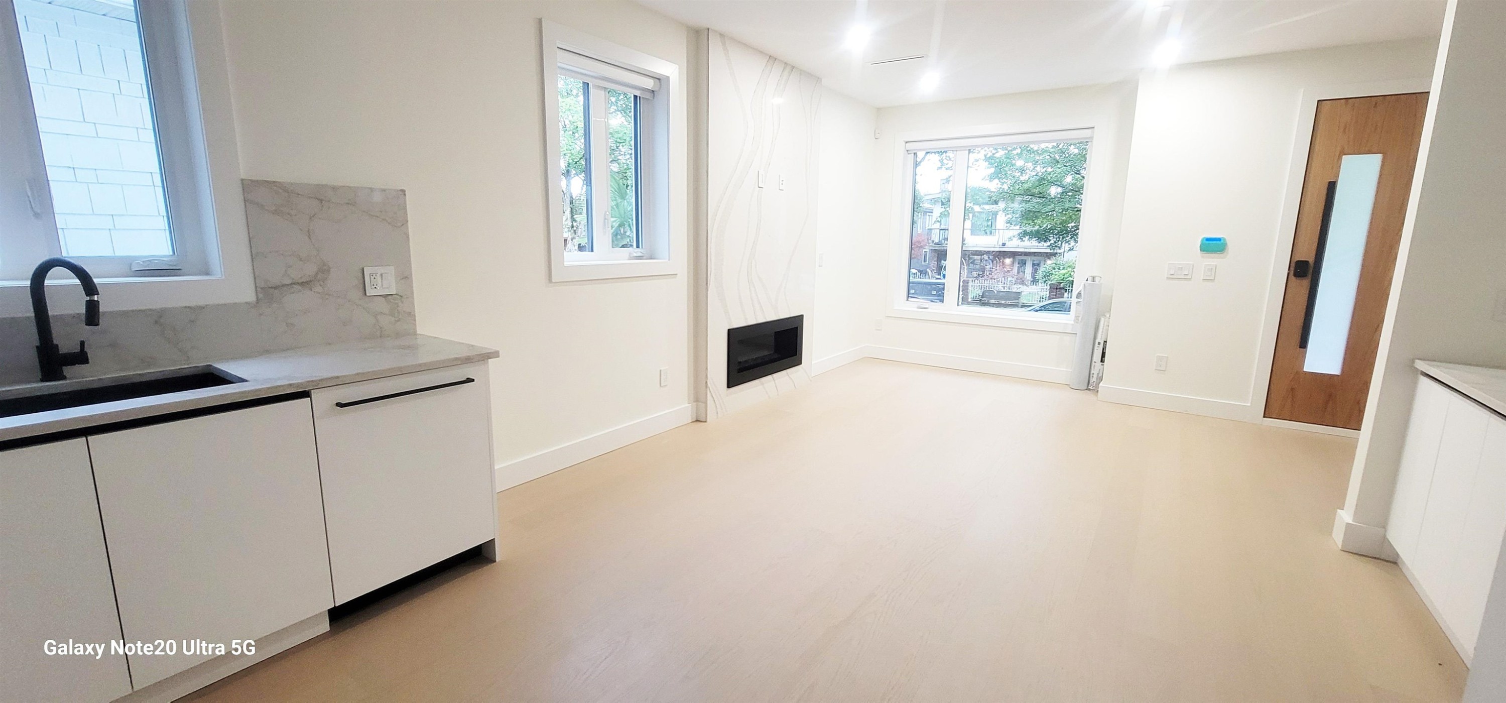 1-2741 Grant Street, Vancouver, BC