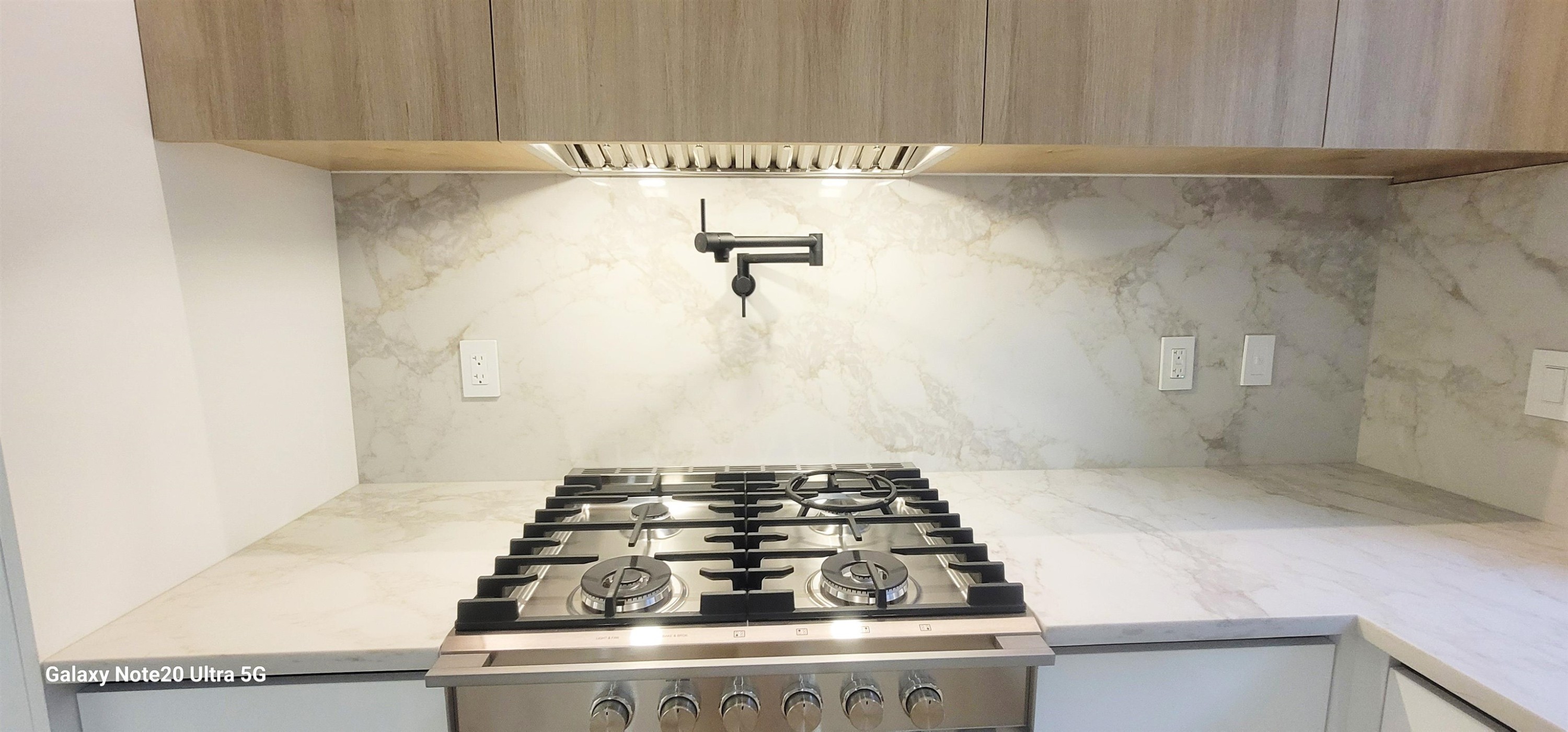 1-2741 Grant Street, Vancouver, BC