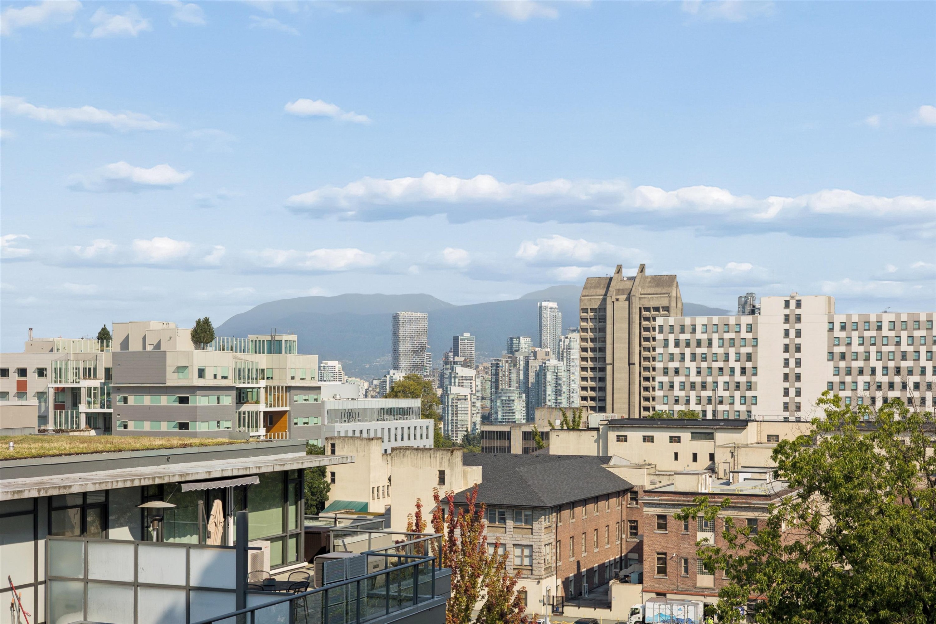 701-2851 Heather Street, Vancouver, BC