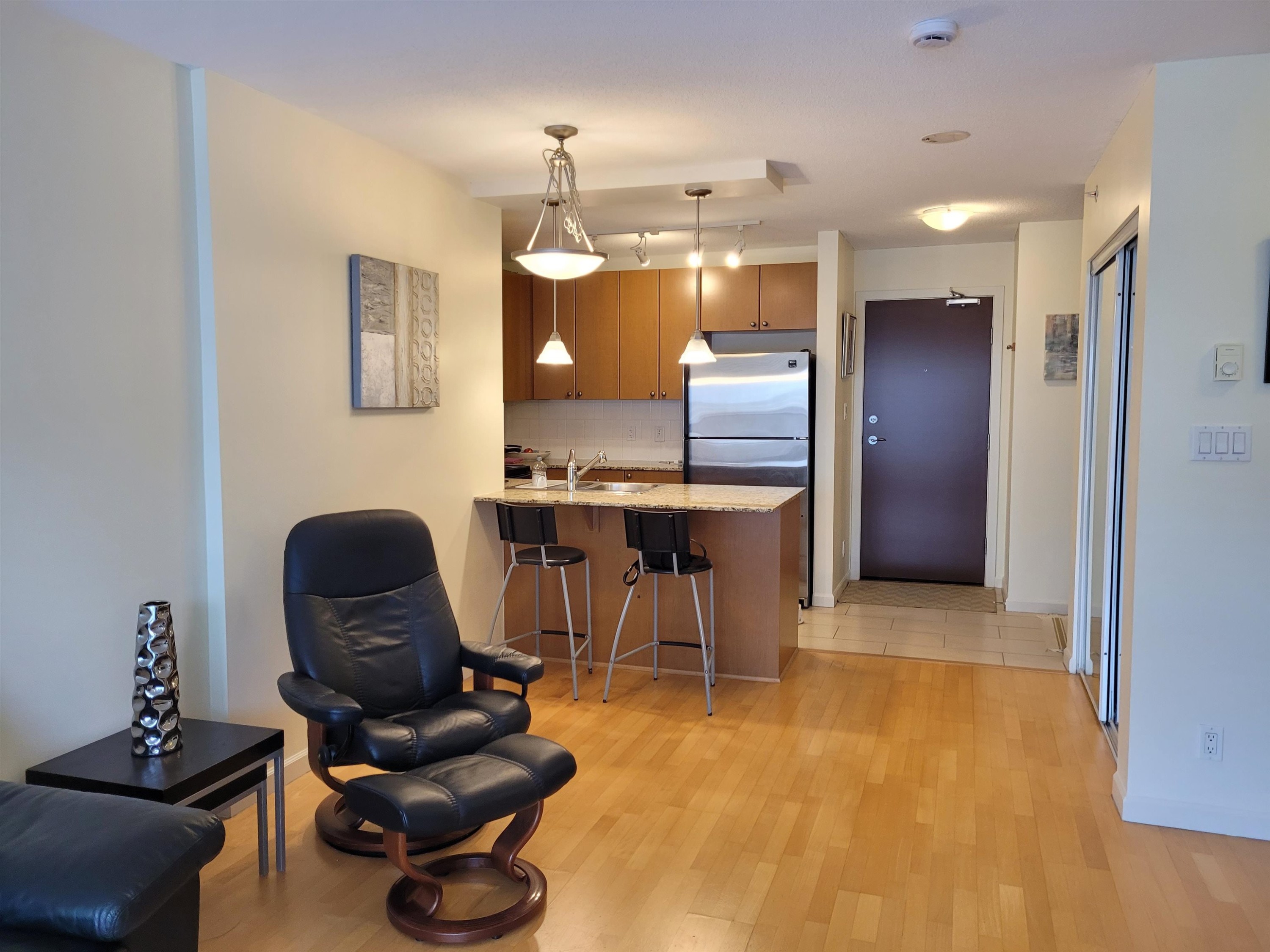 408-610 Victoria Street, New Westminster, BC