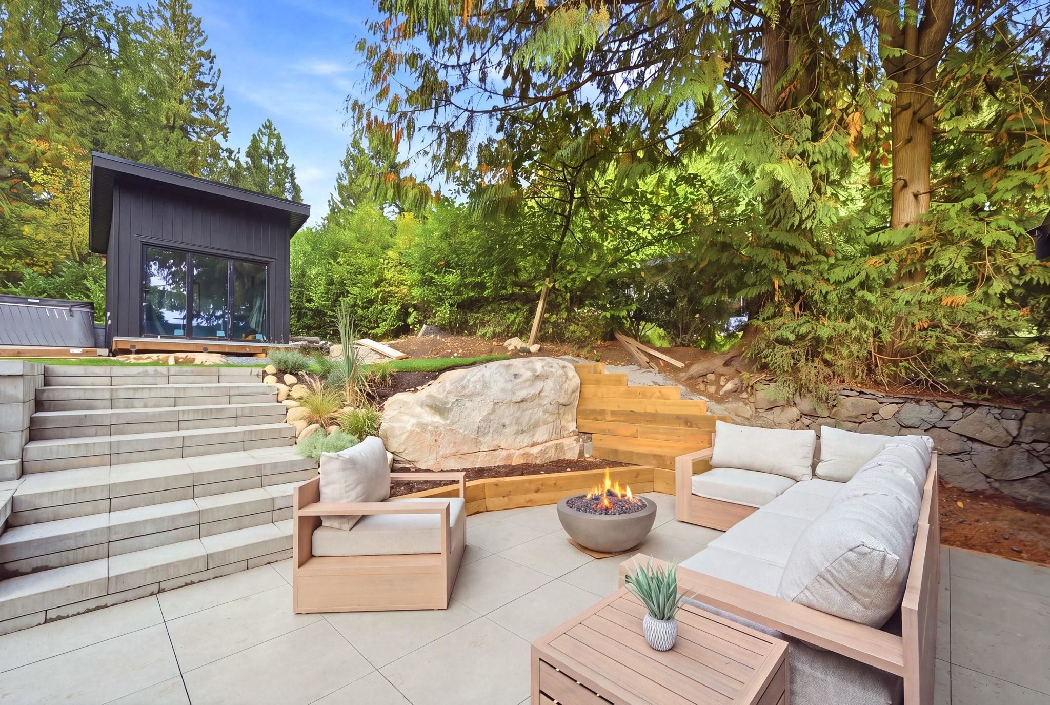 4646 Cove Cliff Road, North Vancouver, BC