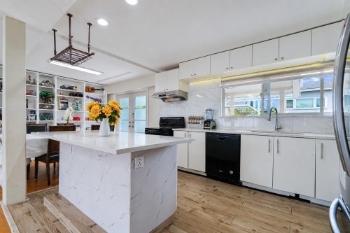 8260 Elsmore Road, Richmond, BC 