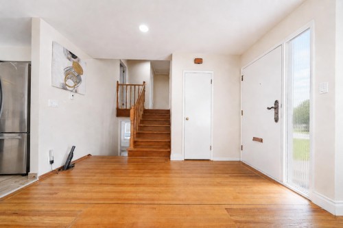 8260 Elsmore Road, Richmond, BC 