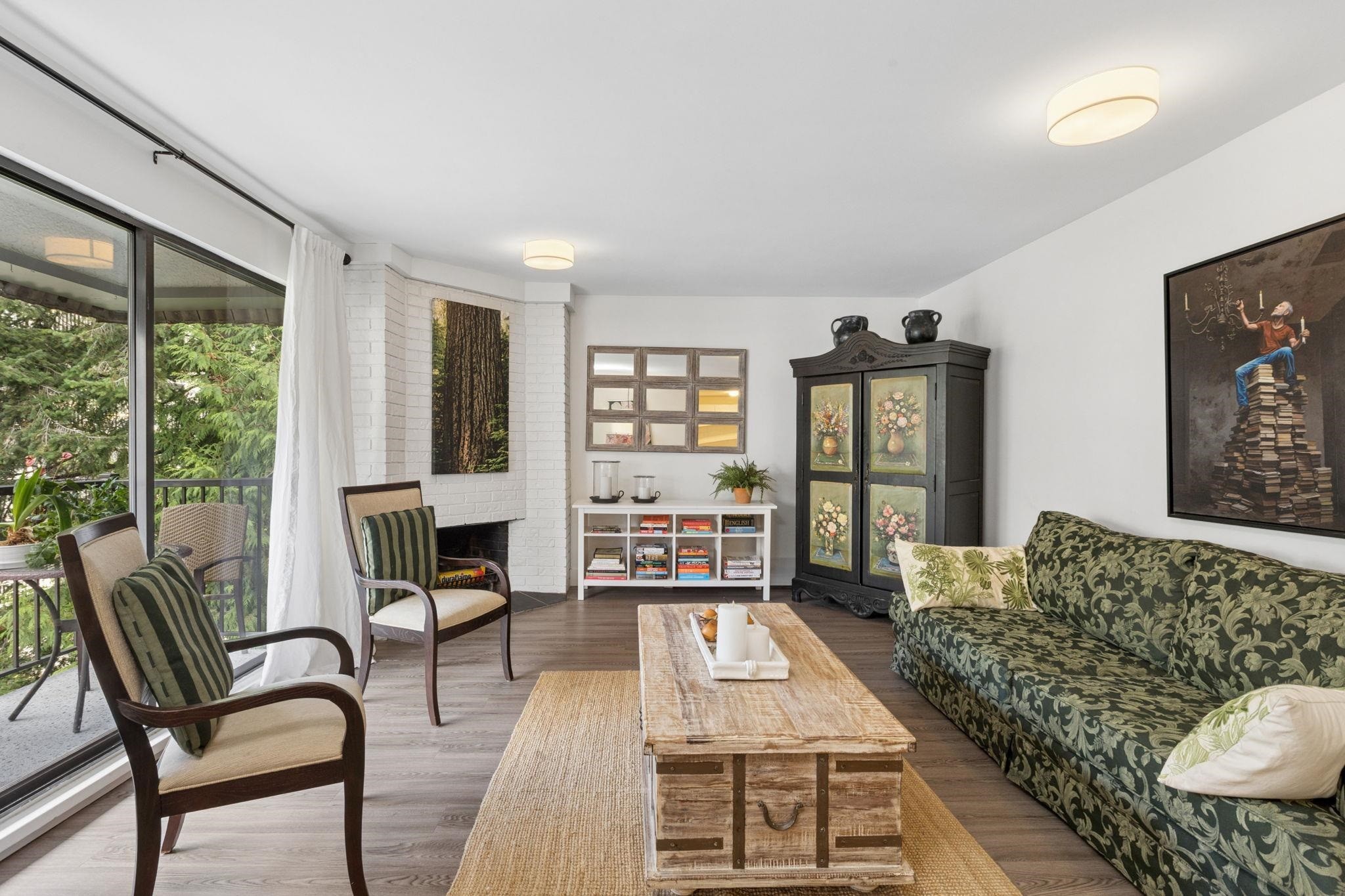 303-236 2Nd Street W, North Vancouver, BC