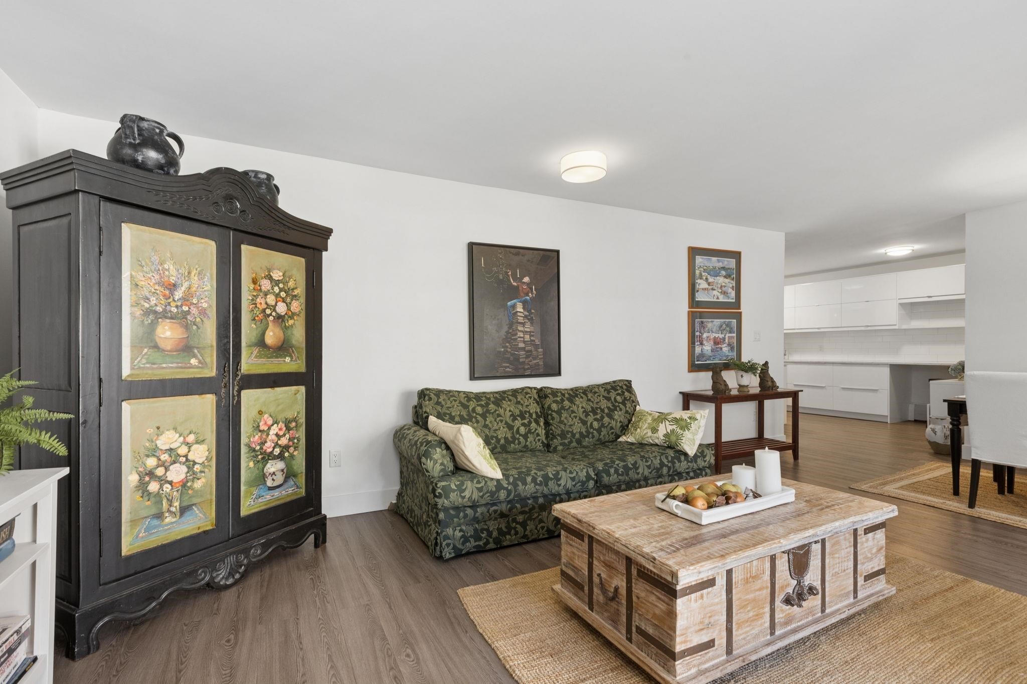 303-236 2Nd Street W, North Vancouver, BC