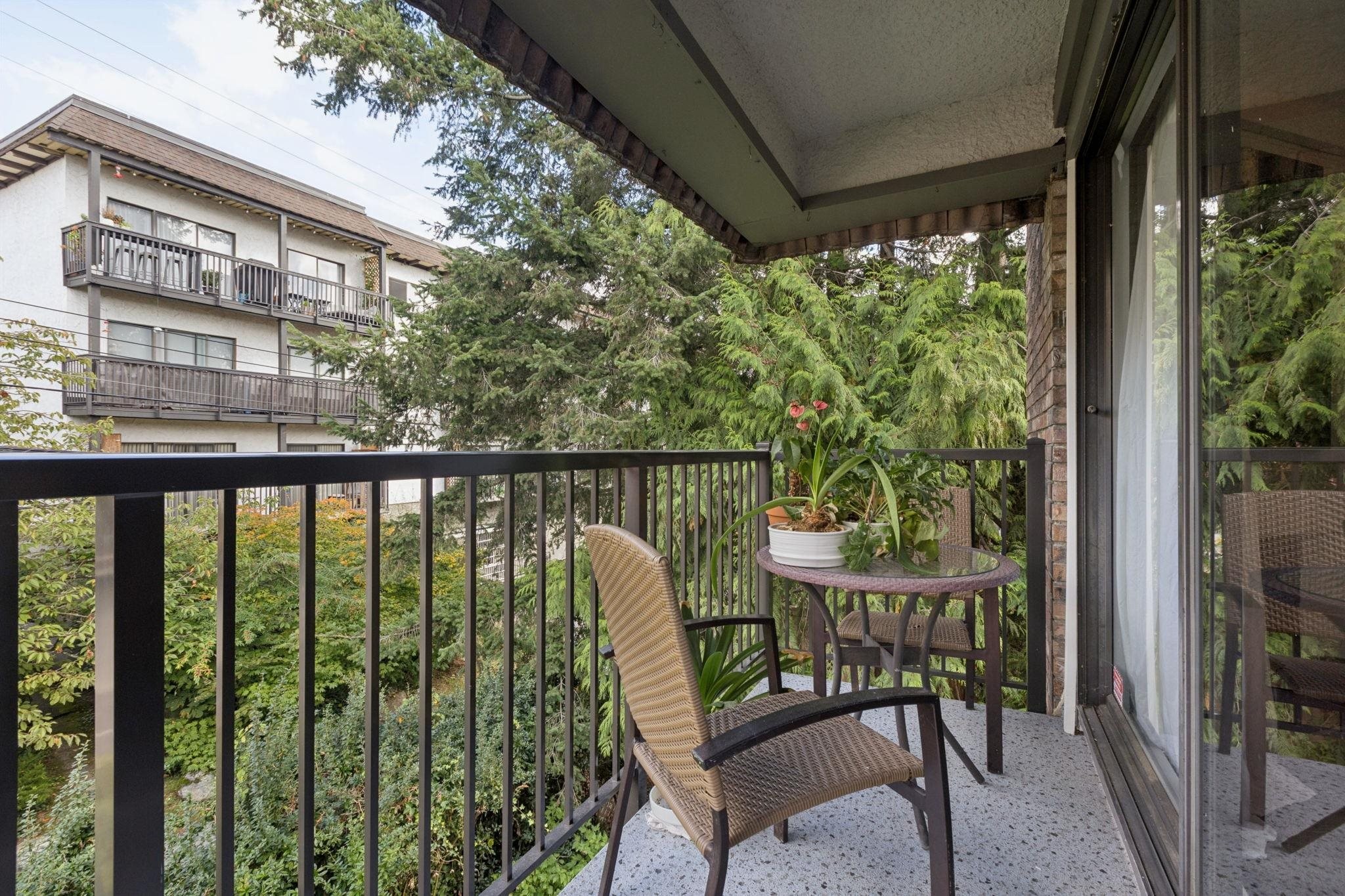 303-236 2Nd Street W, North Vancouver, BC
