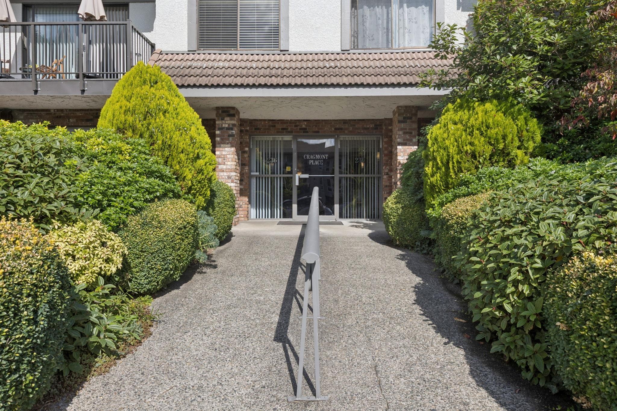 303-236 2Nd Street W, North Vancouver, BC