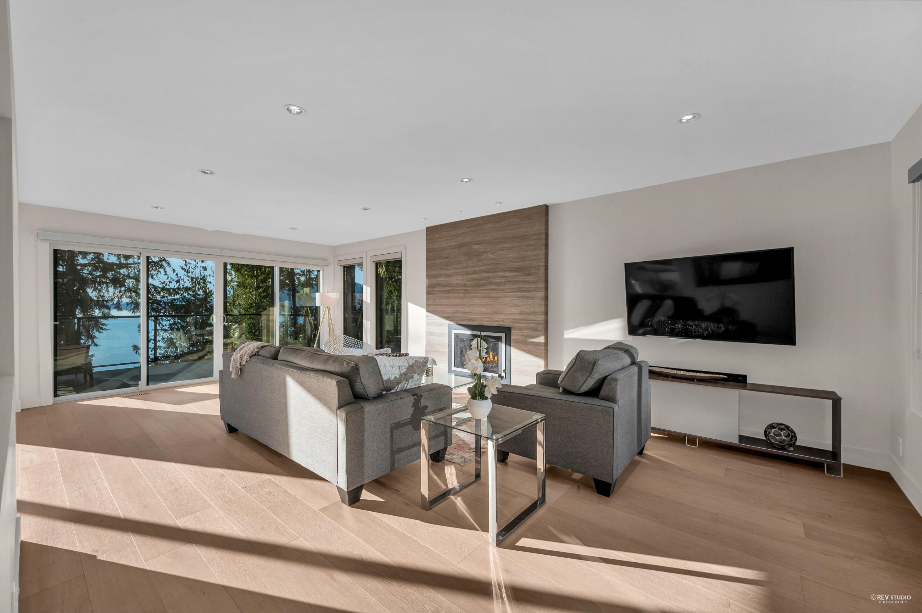 130 Oceanview Place, Lions Bay, BC