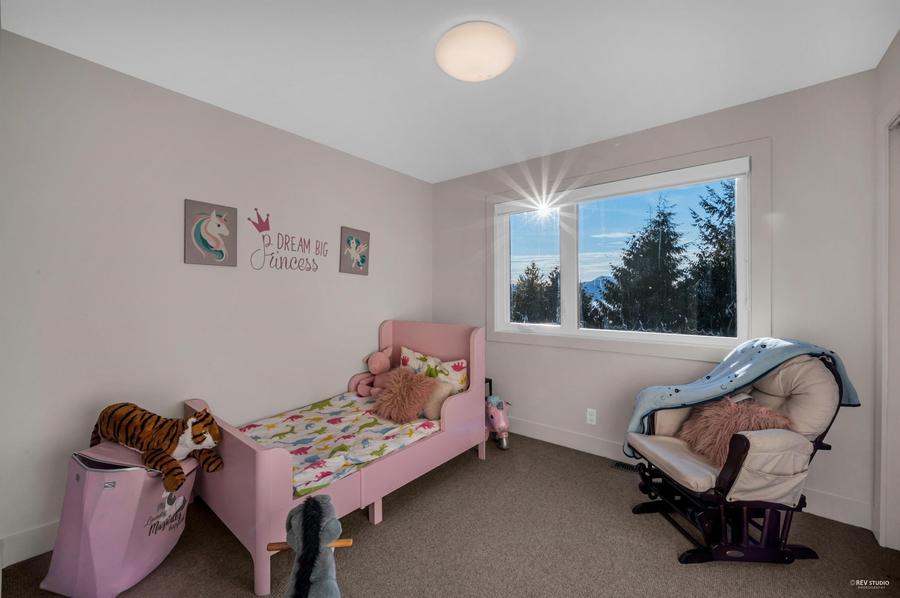 130 Oceanview Place, Lions Bay, BC