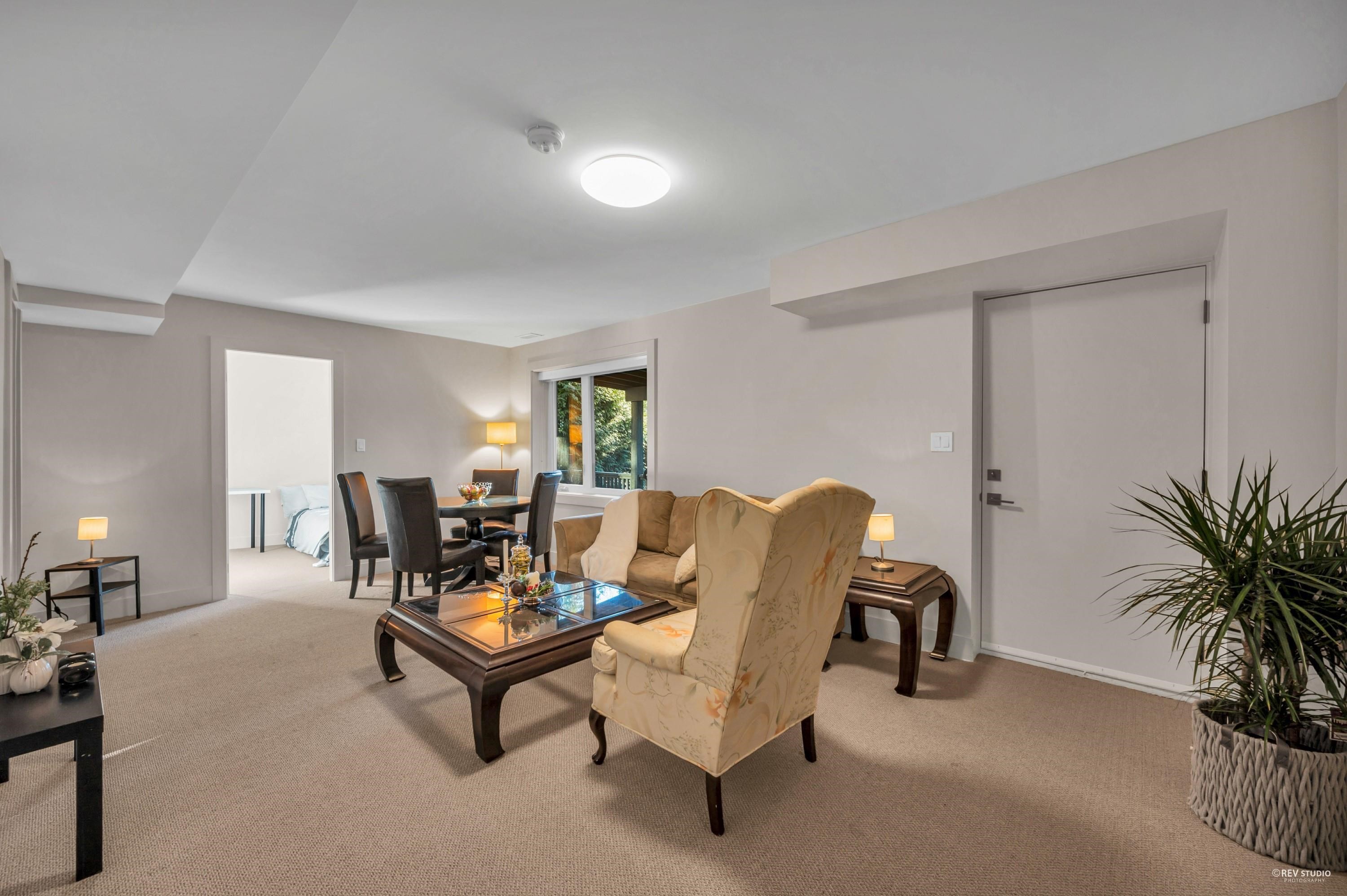 130 Oceanview Place, Lions Bay, BC
