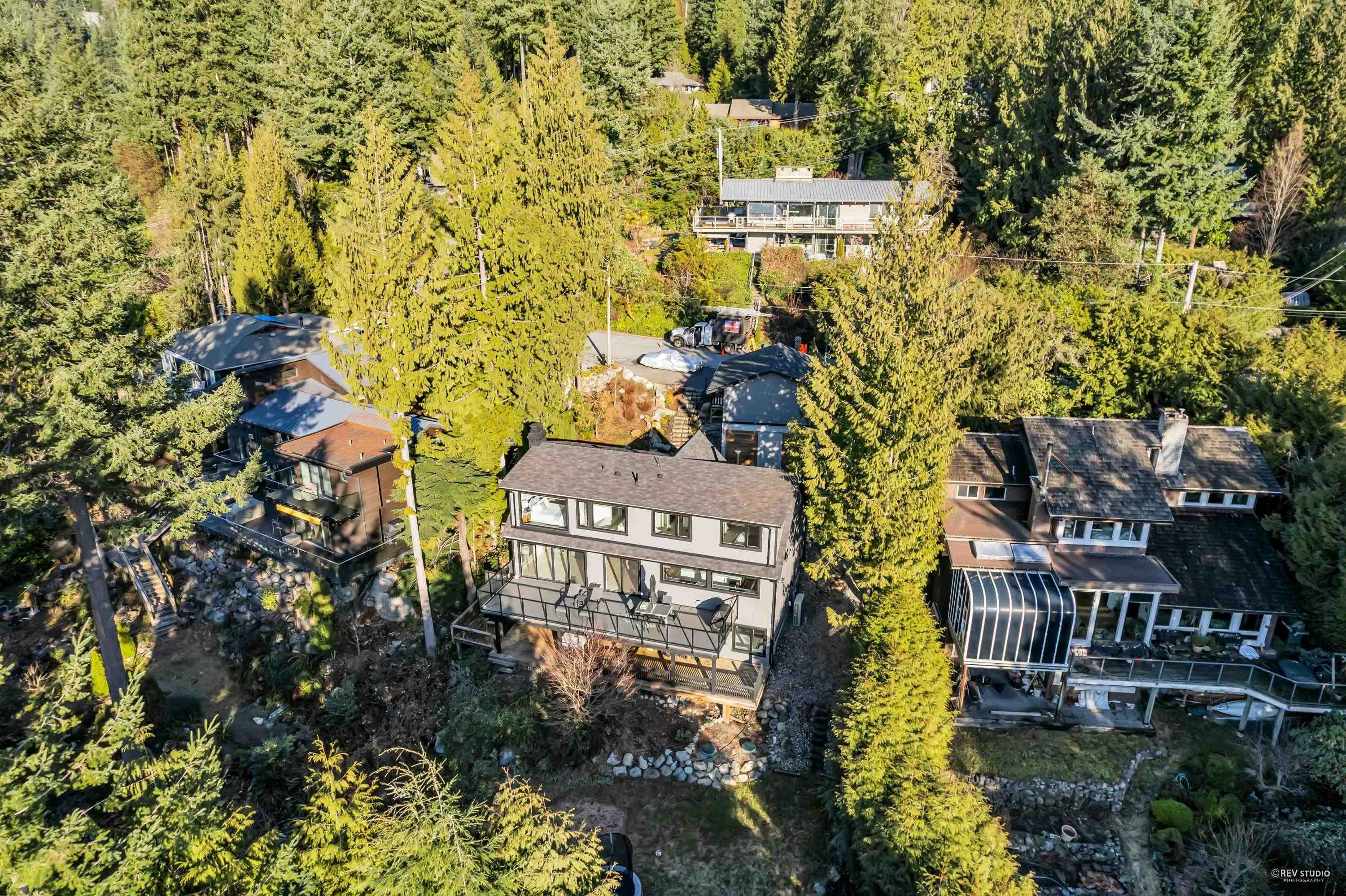 130 Oceanview Place, Lions Bay, BC