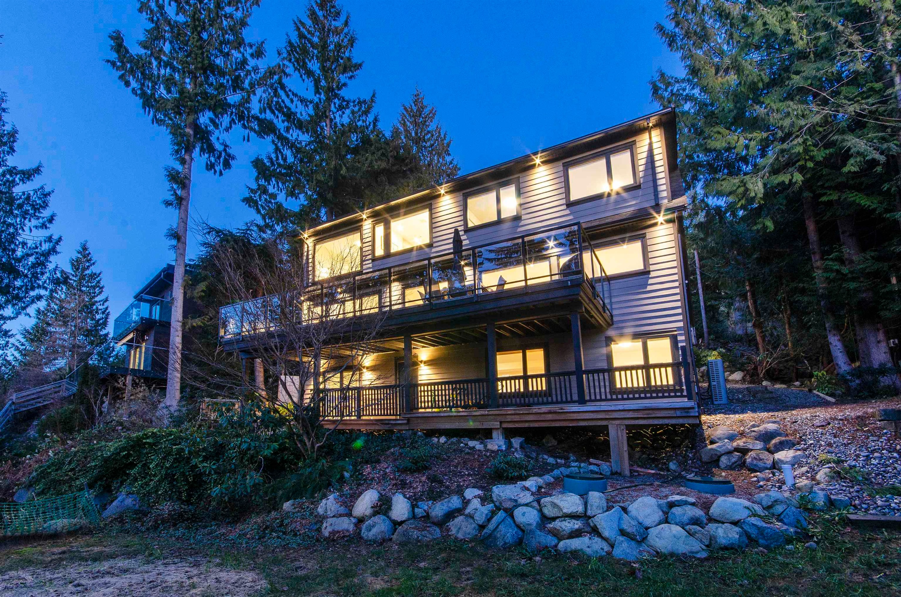 130 Oceanview Place, Lions Bay, BC